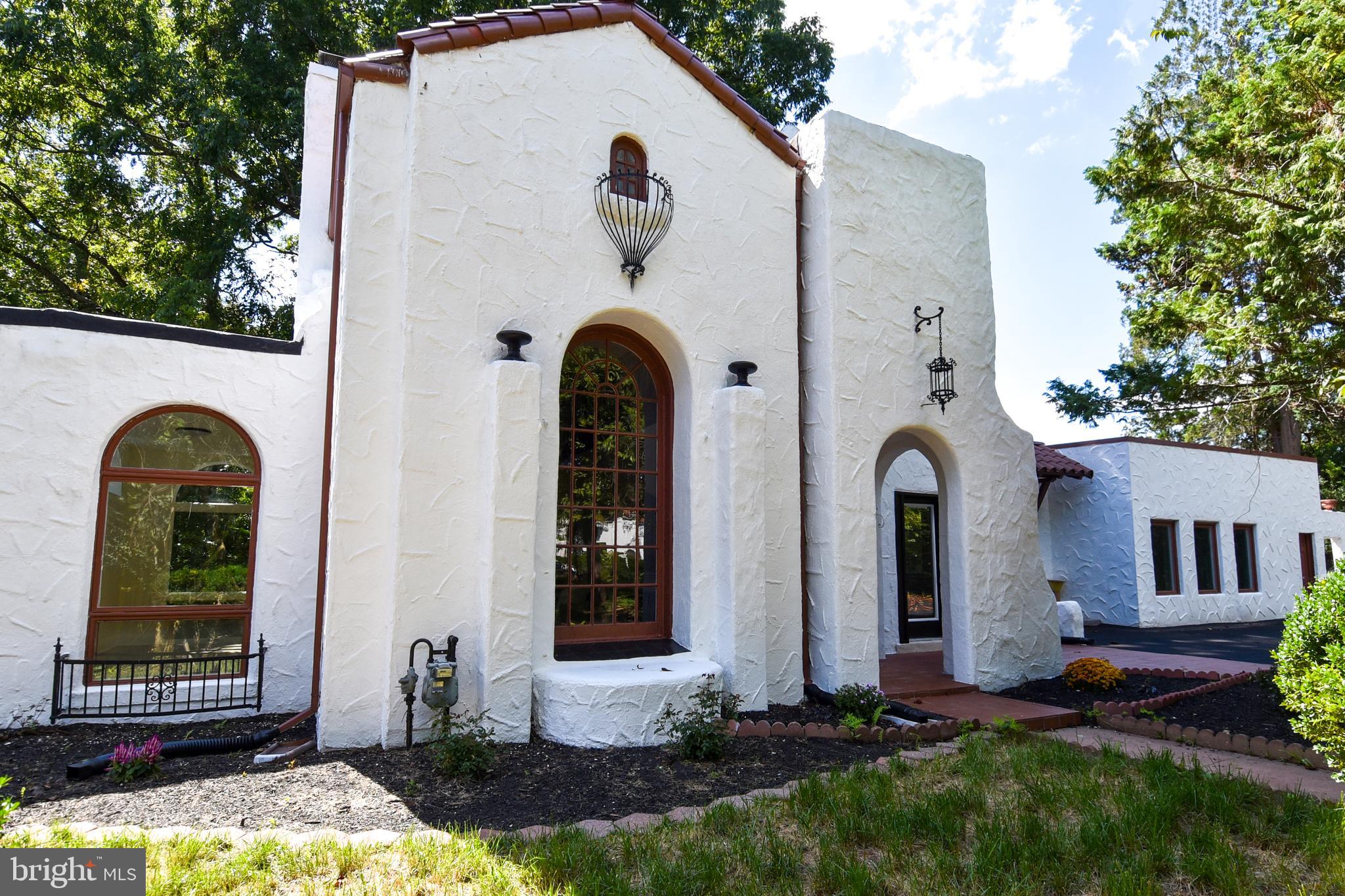 SEVEN OAKS - Residential