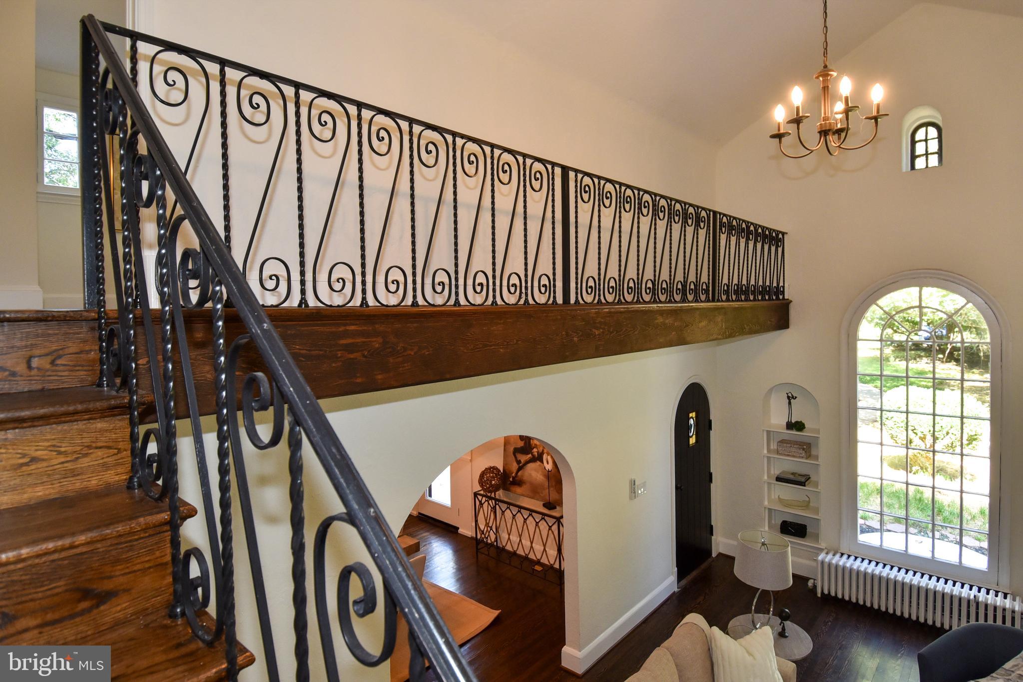 SEVEN OAKS - Residential