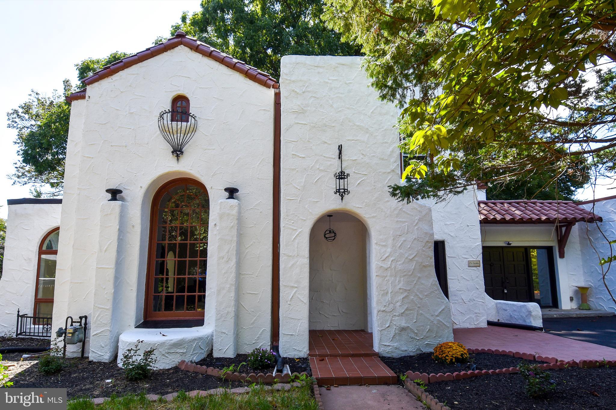 SEVEN OAKS - Residential