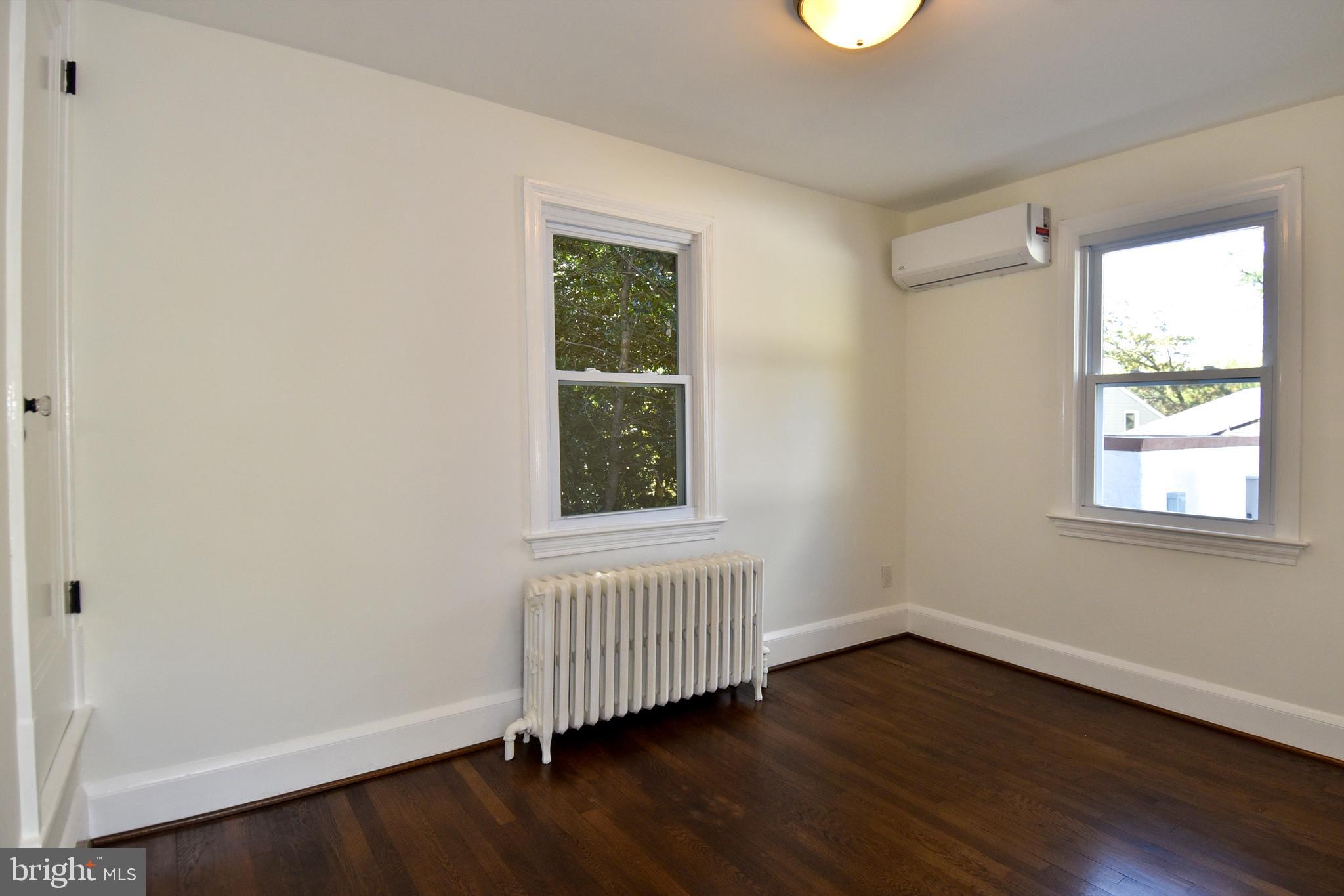 SEVEN OAKS - Residential