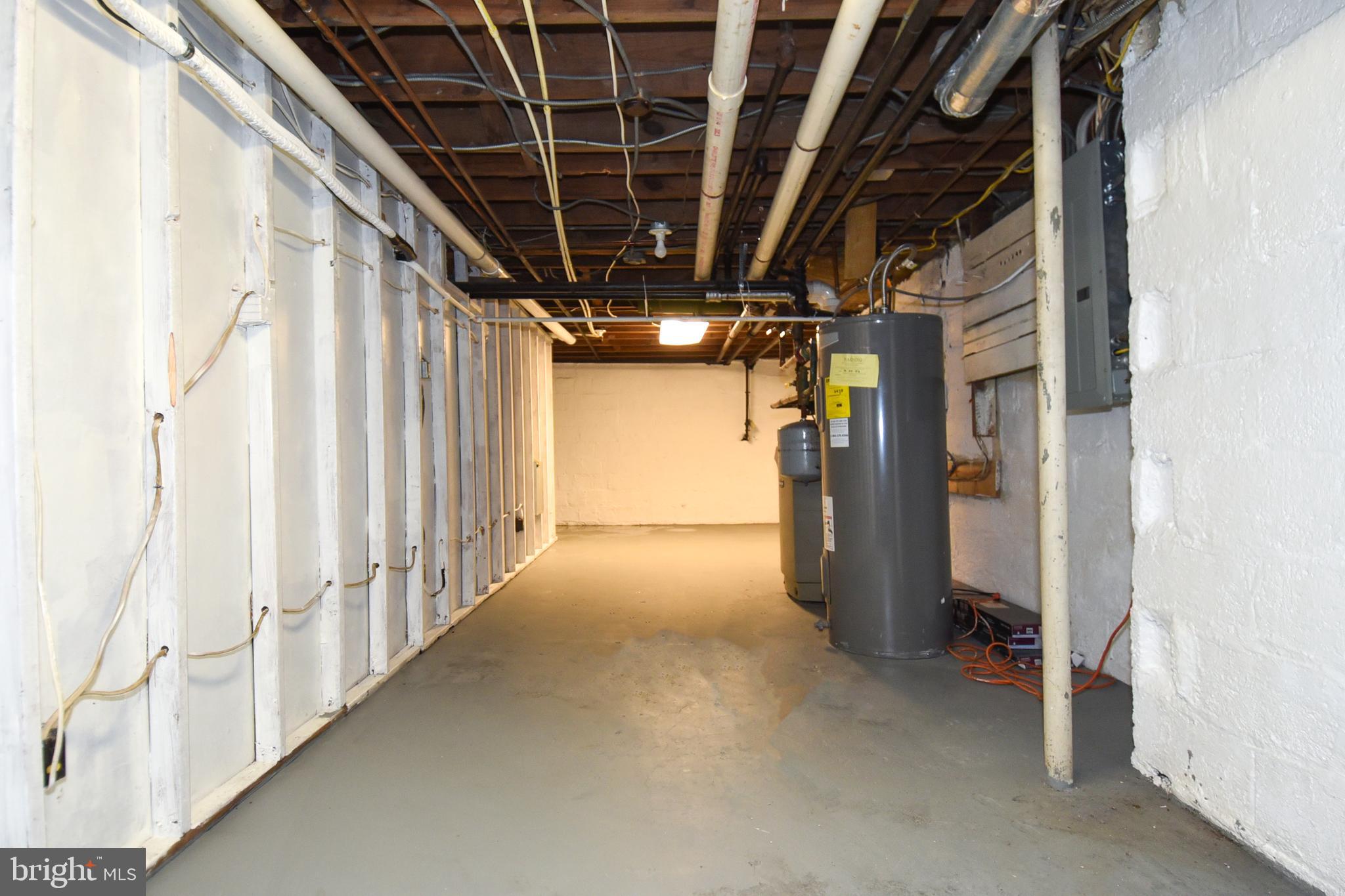 SEVEN OAKS - Residential