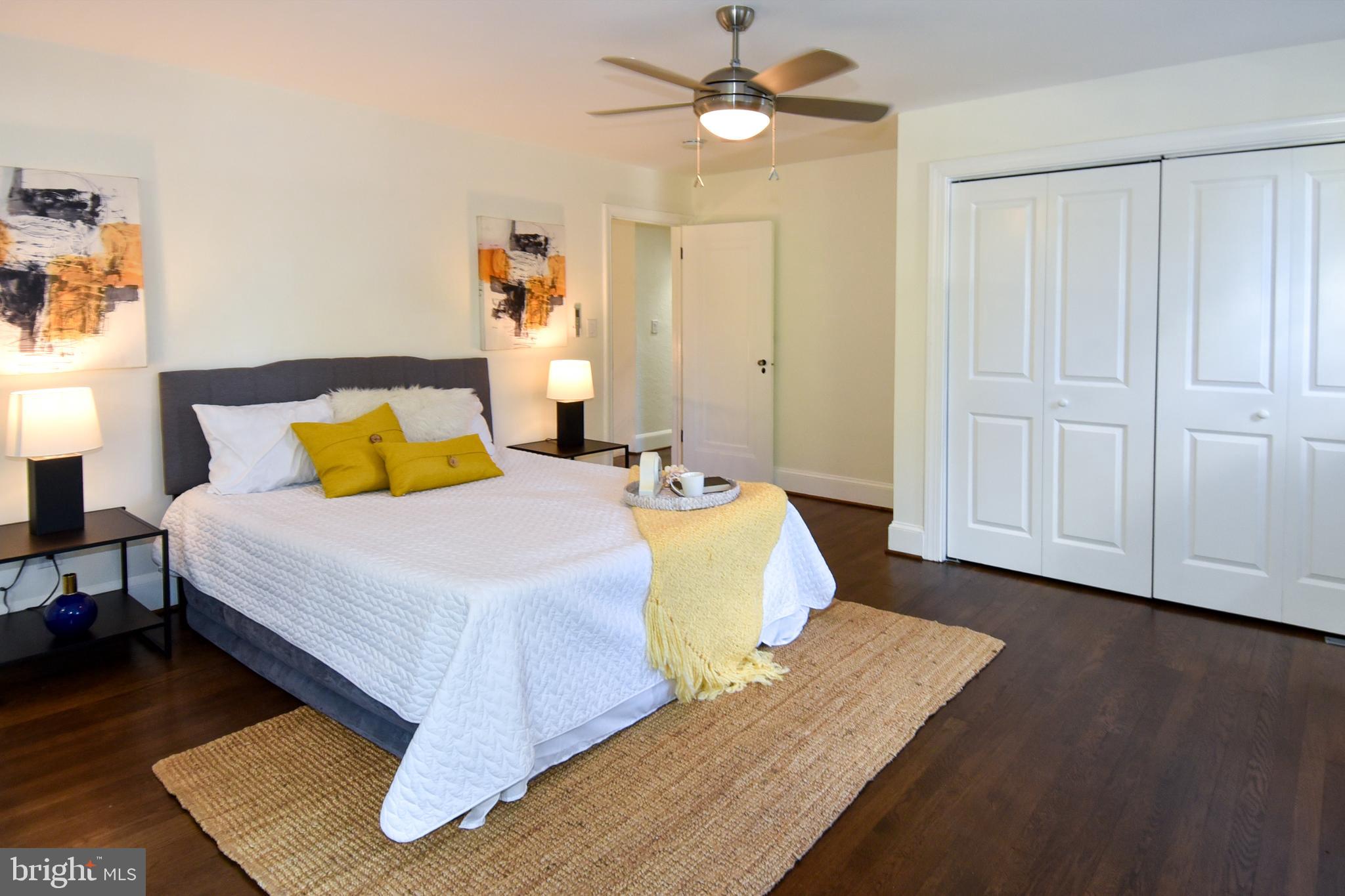 SEVEN OAKS - Residential