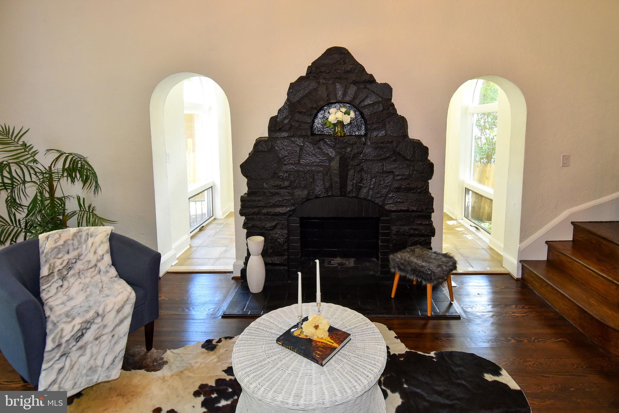 SEVEN OAKS - Residential