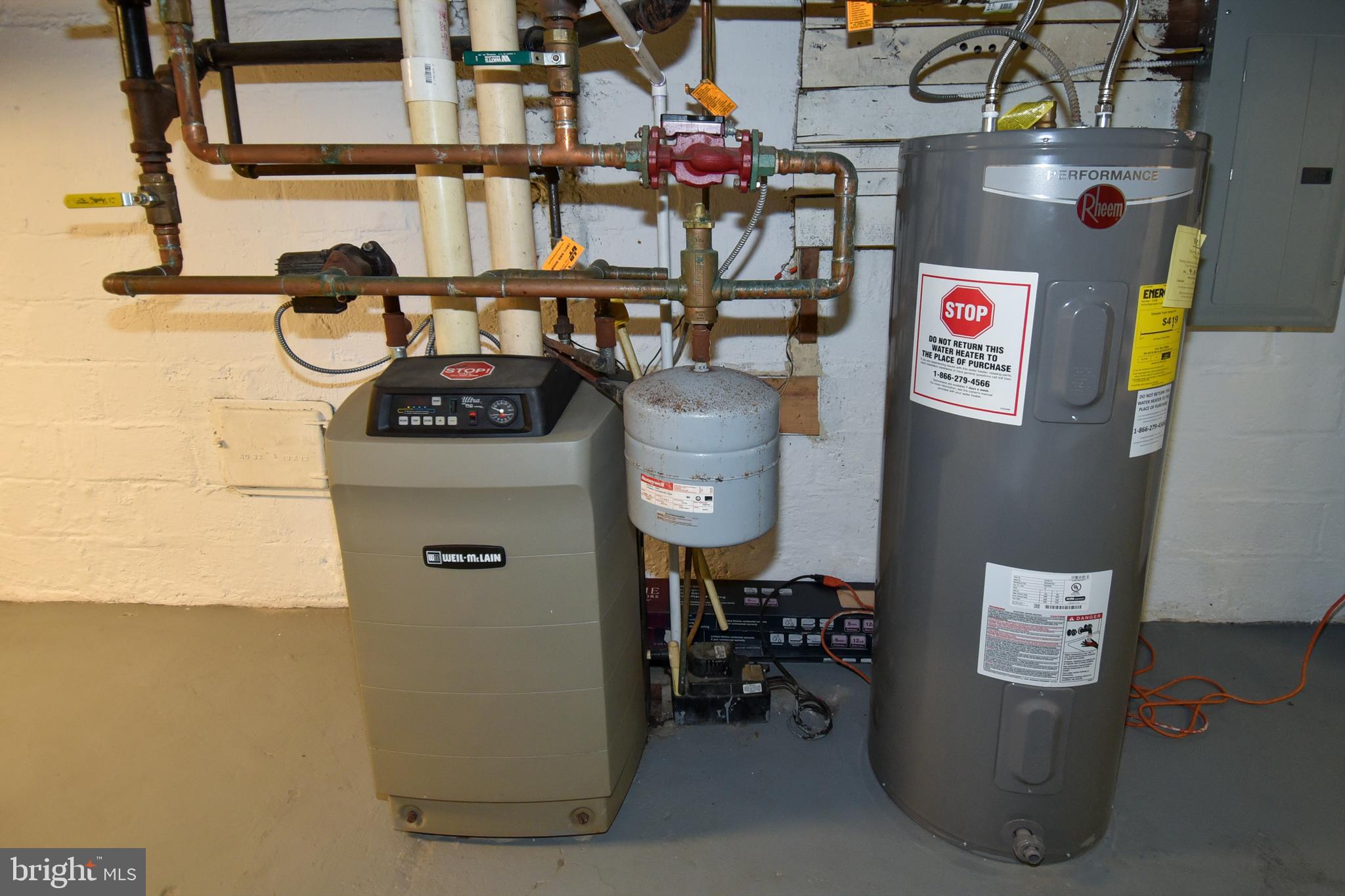 SEVEN OAKS - Residential