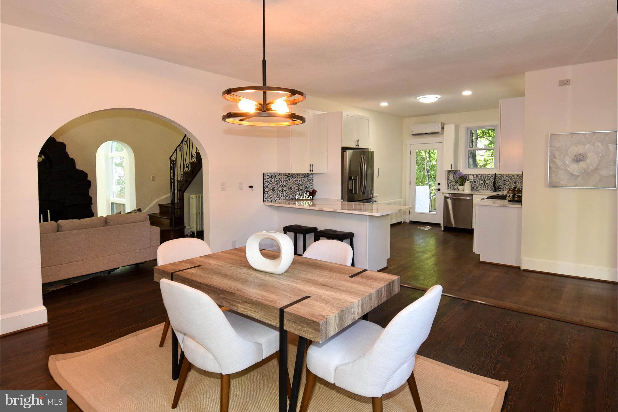 SEVEN OAKS - Residential