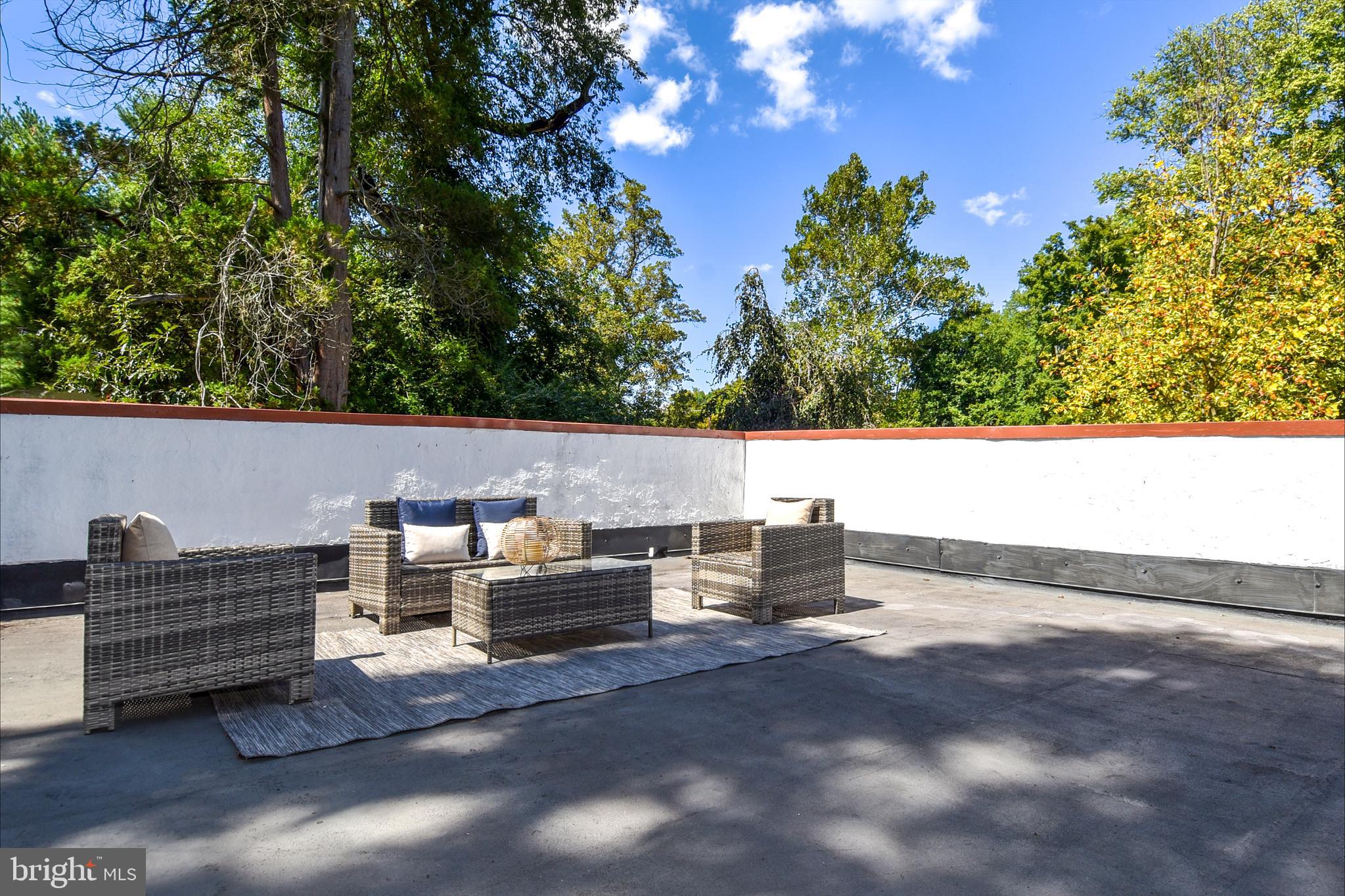 SEVEN OAKS - Residential