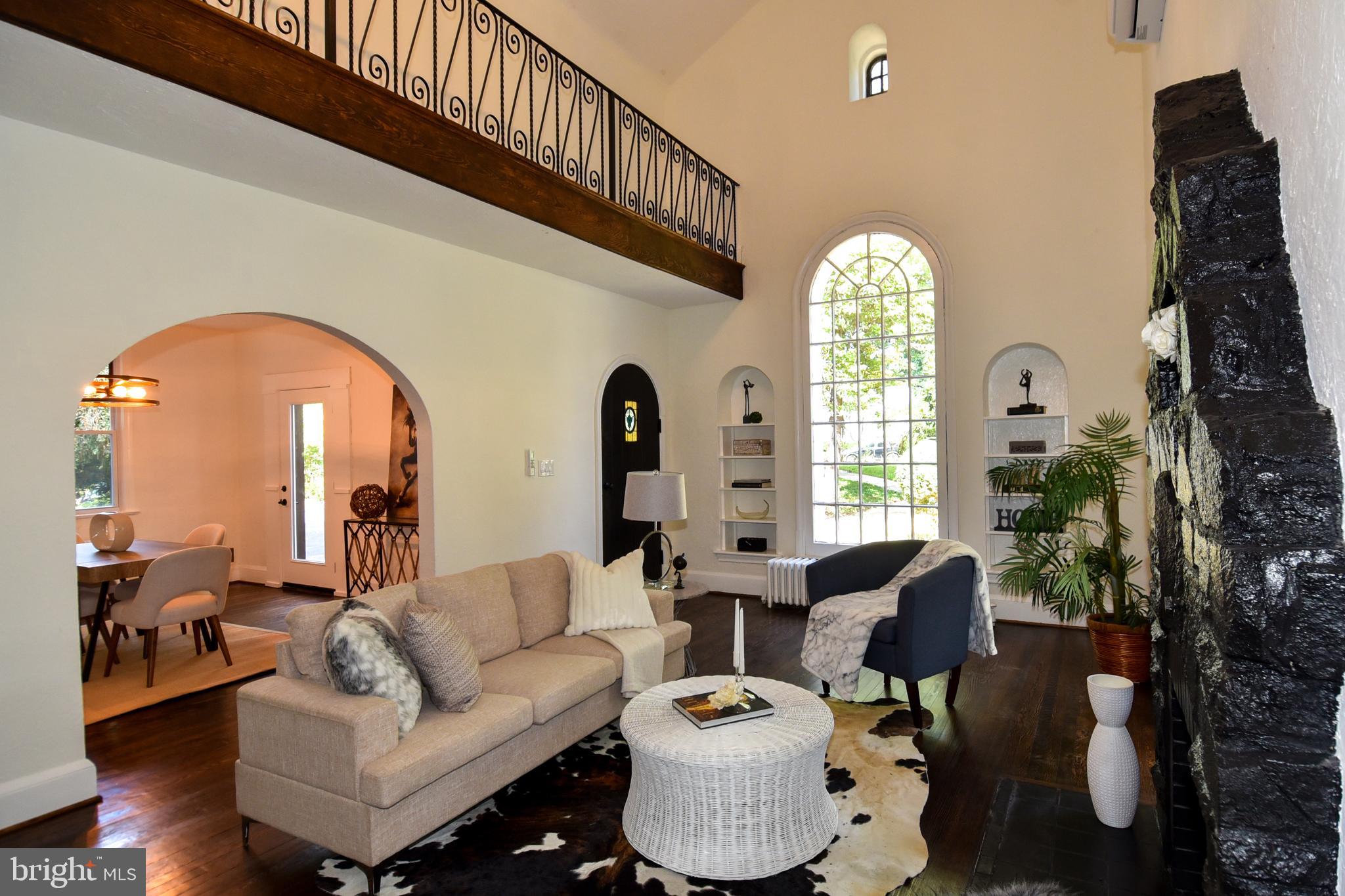 SEVEN OAKS - Residential