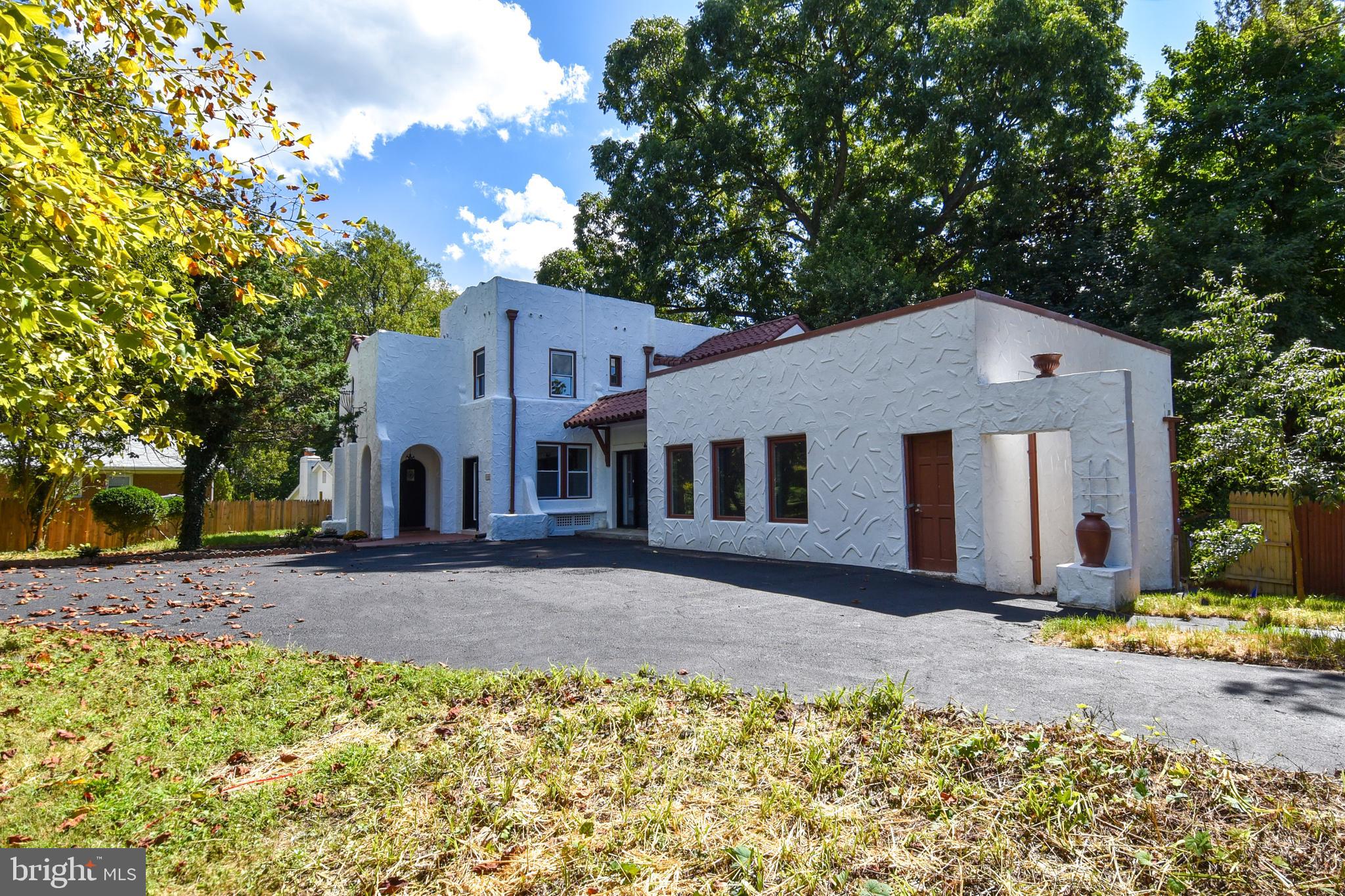 SEVEN OAKS - Residential