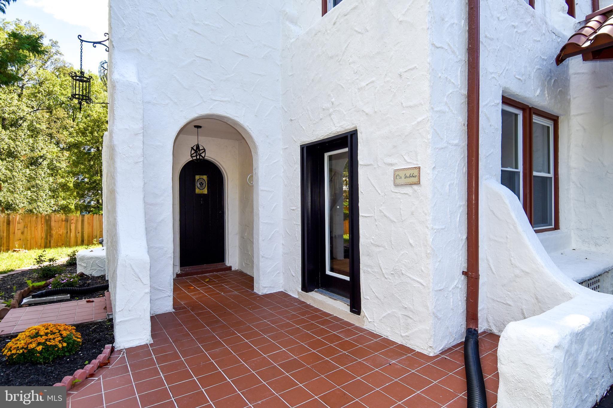 SEVEN OAKS - Residential