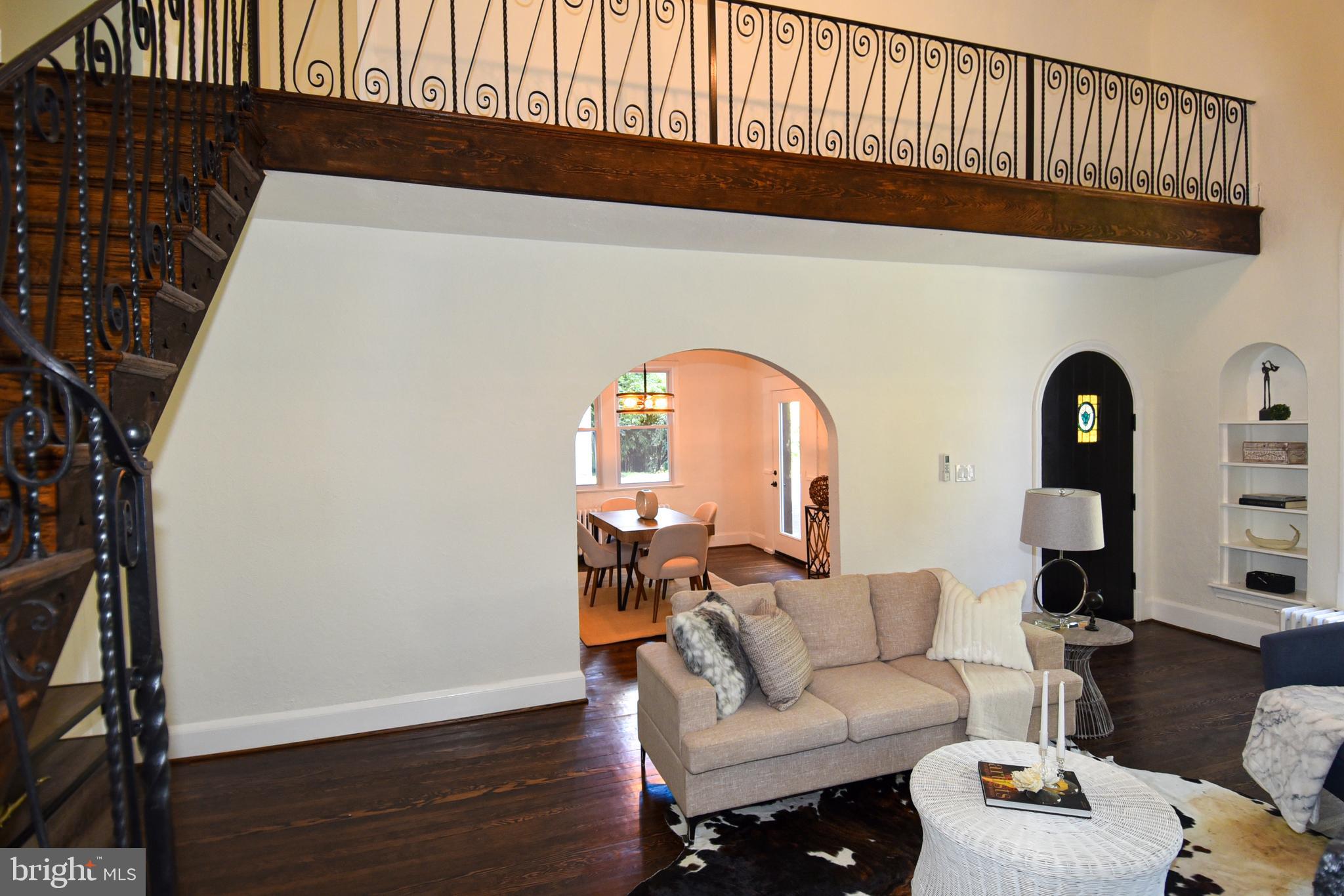 SEVEN OAKS - Residential