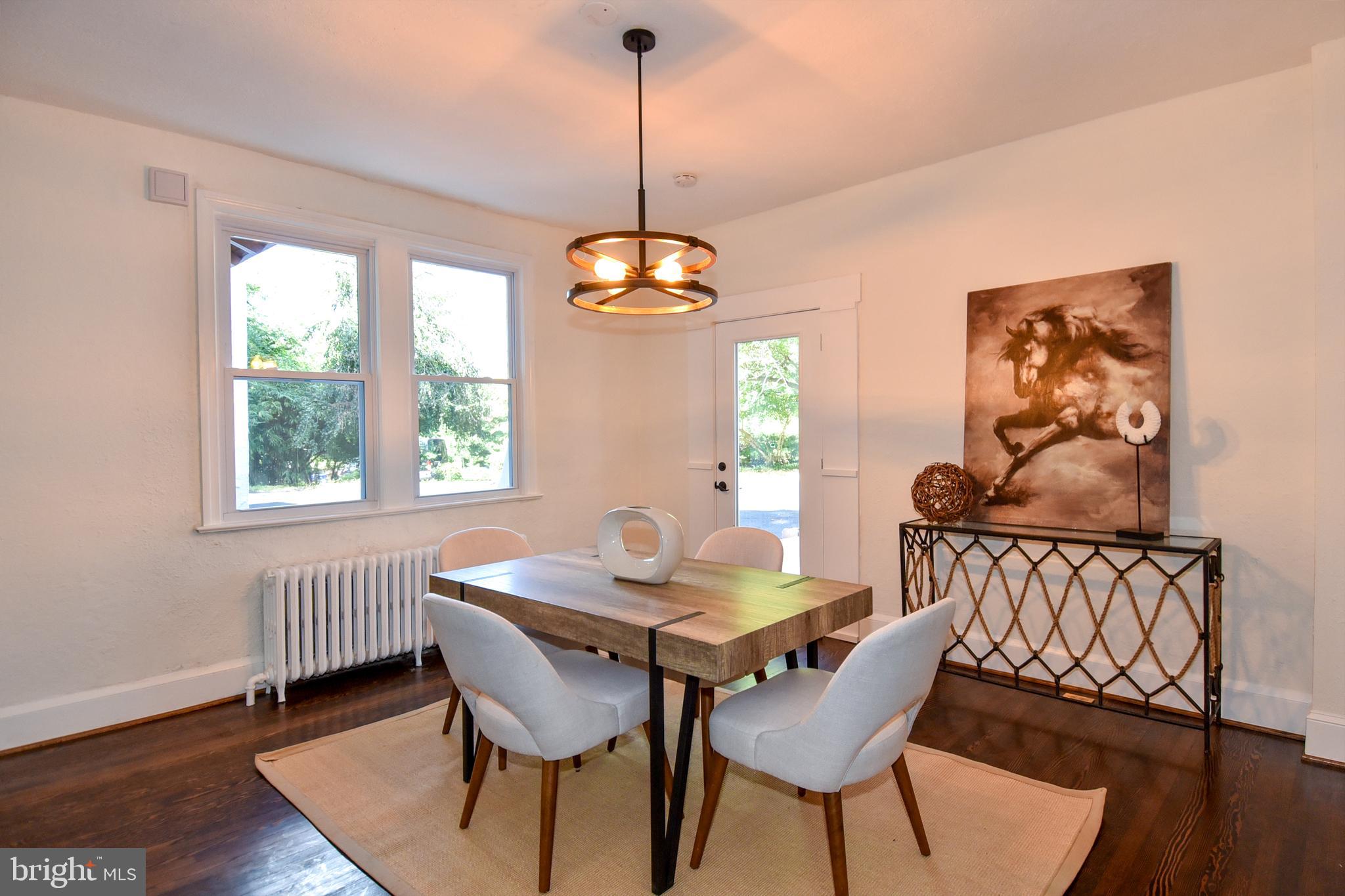 SEVEN OAKS - Residential