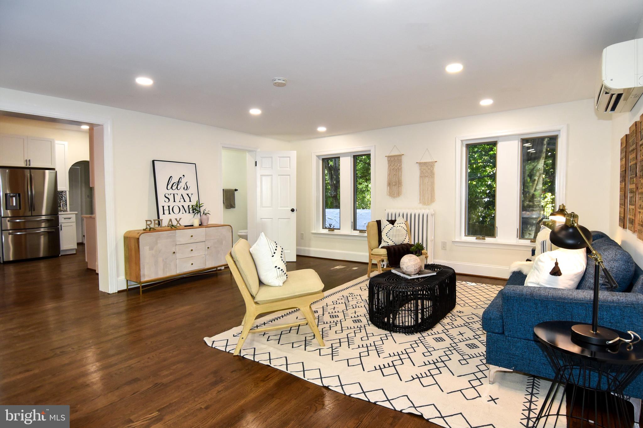 SEVEN OAKS - Residential