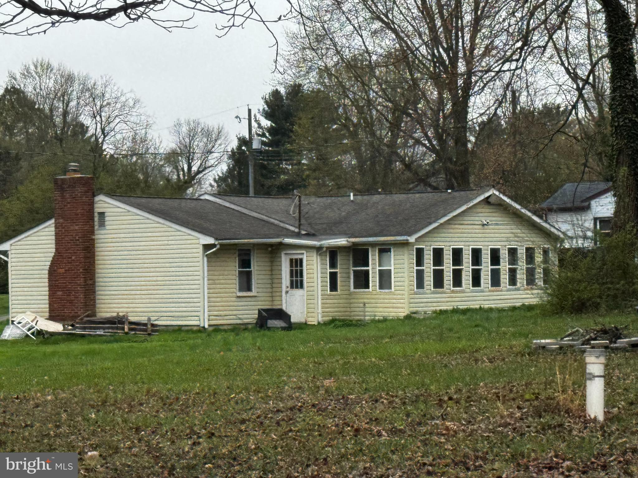 27 1ST AVENUE