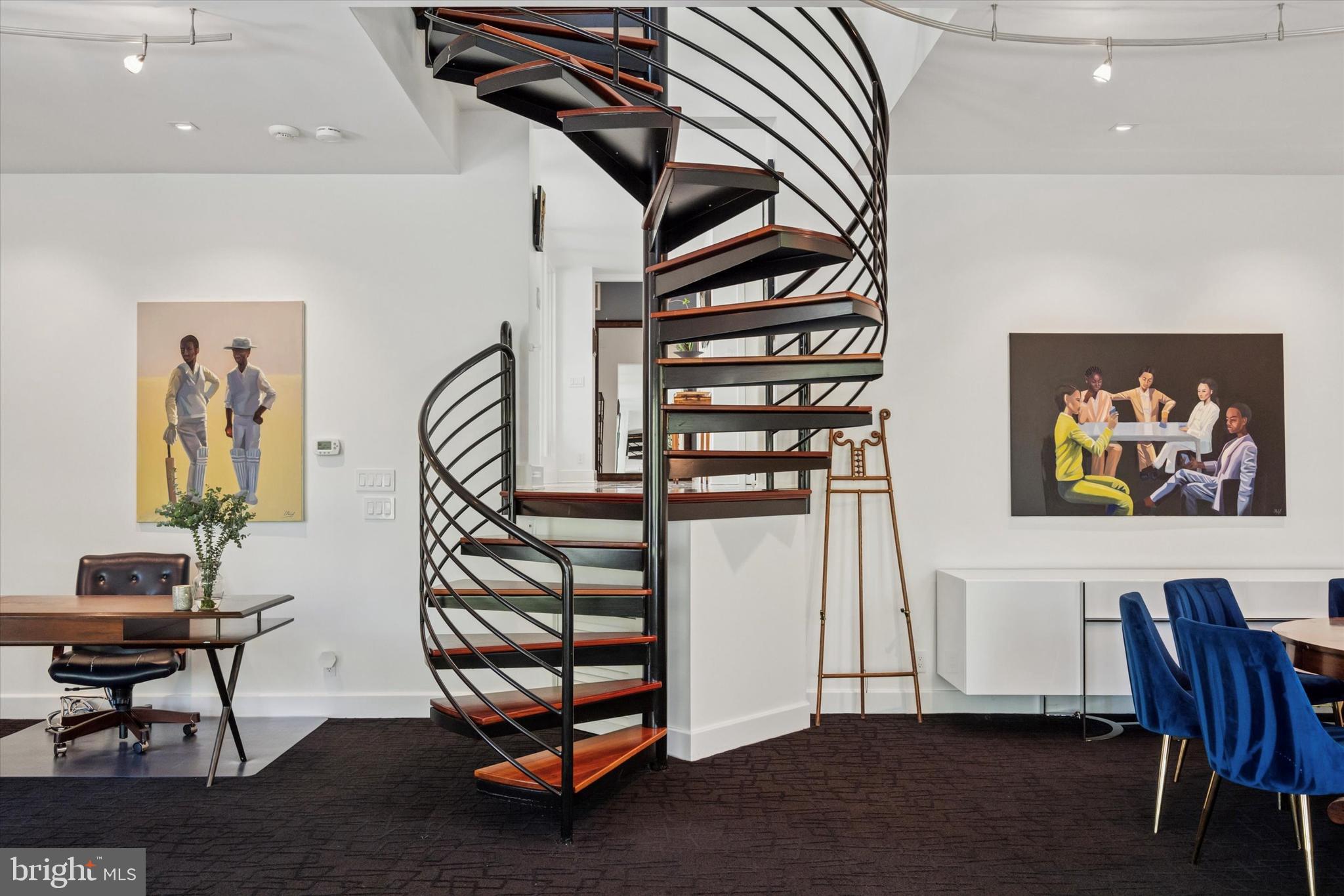 EAST FALLS - Residential