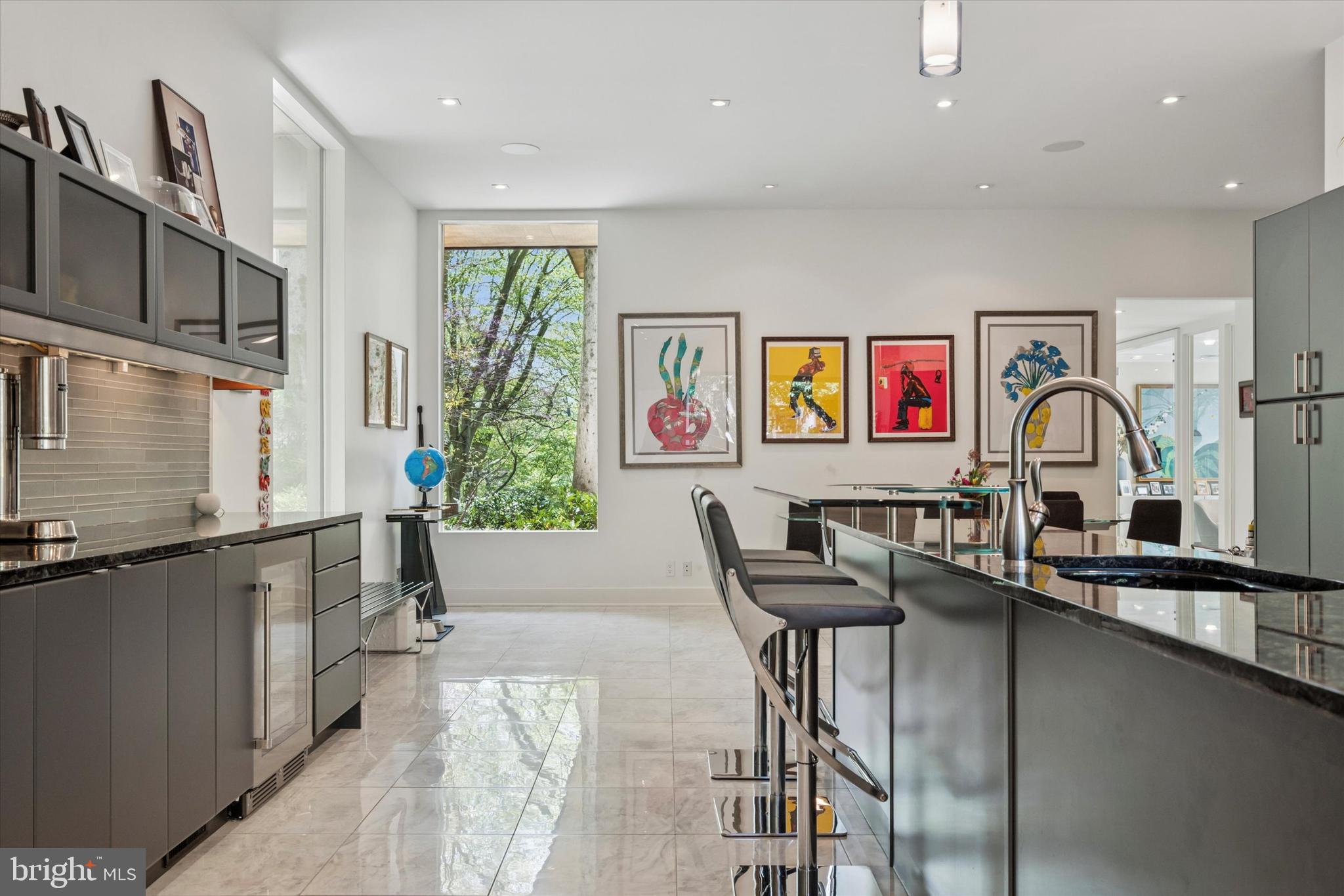 EAST FALLS - Residential