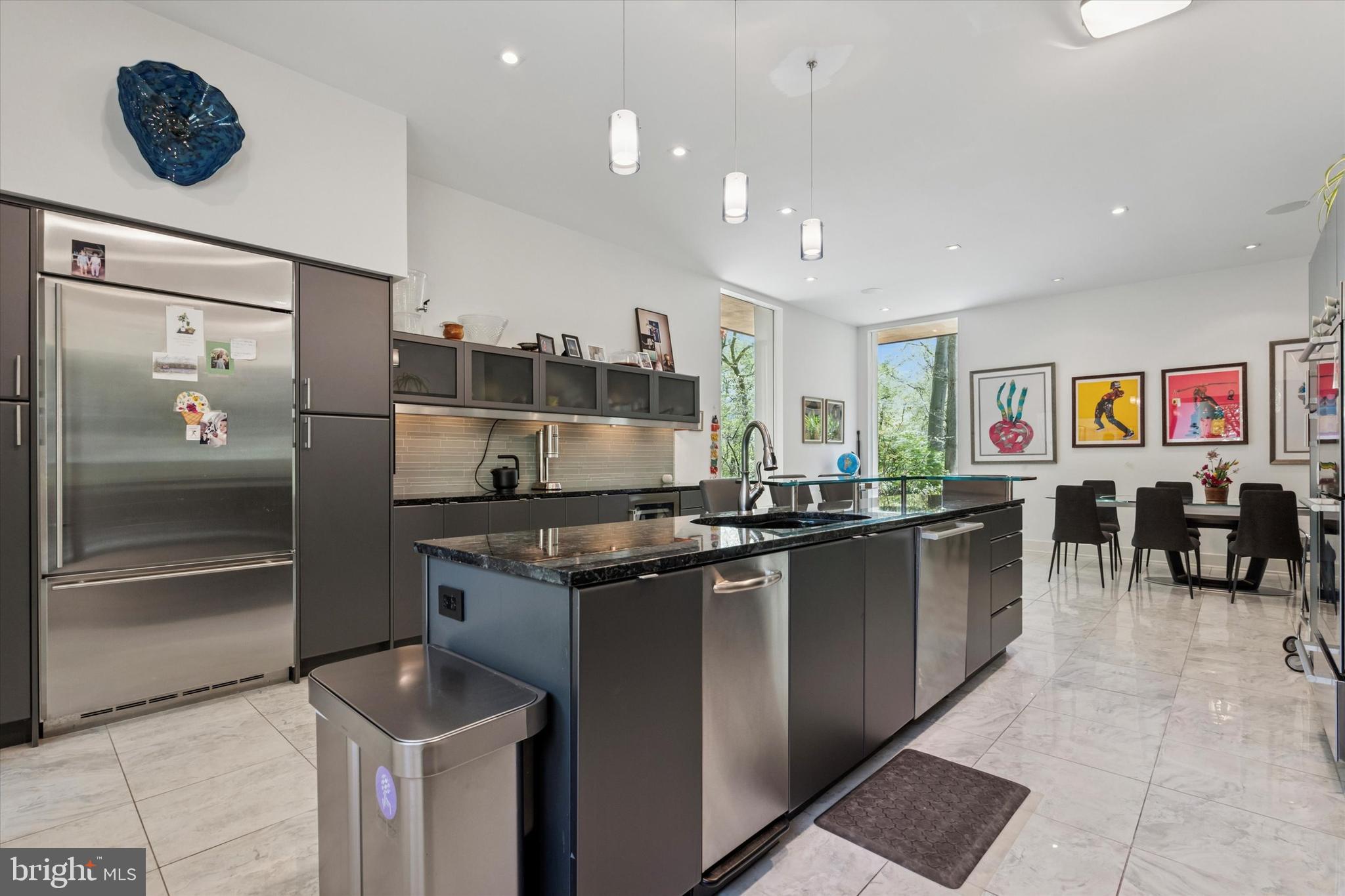 EAST FALLS - Residential