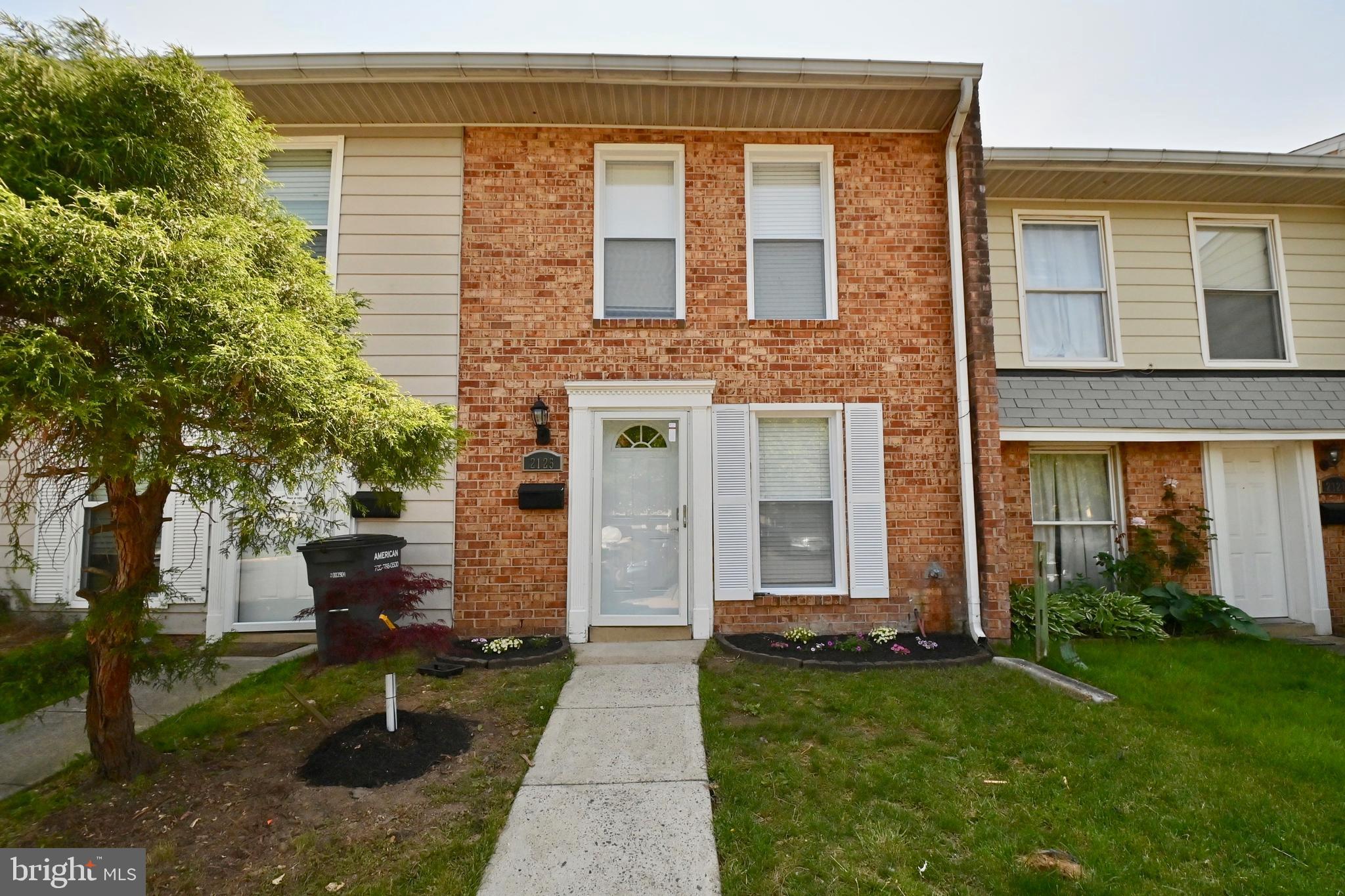 REFLECTION LAKE - Residential Lease