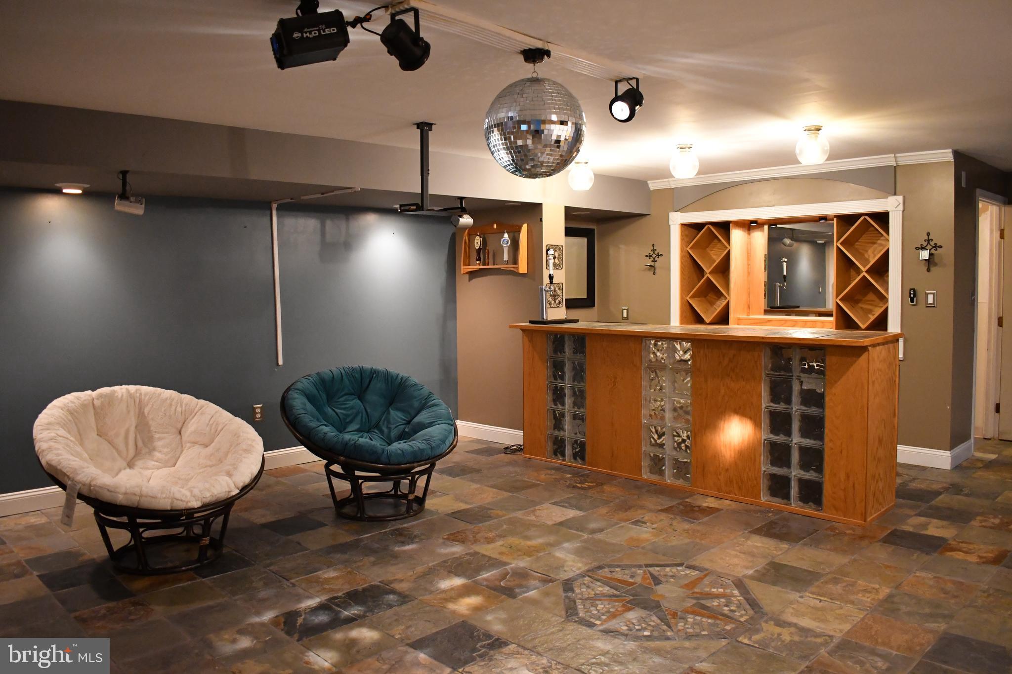 COKESBURY MANOR - Residential