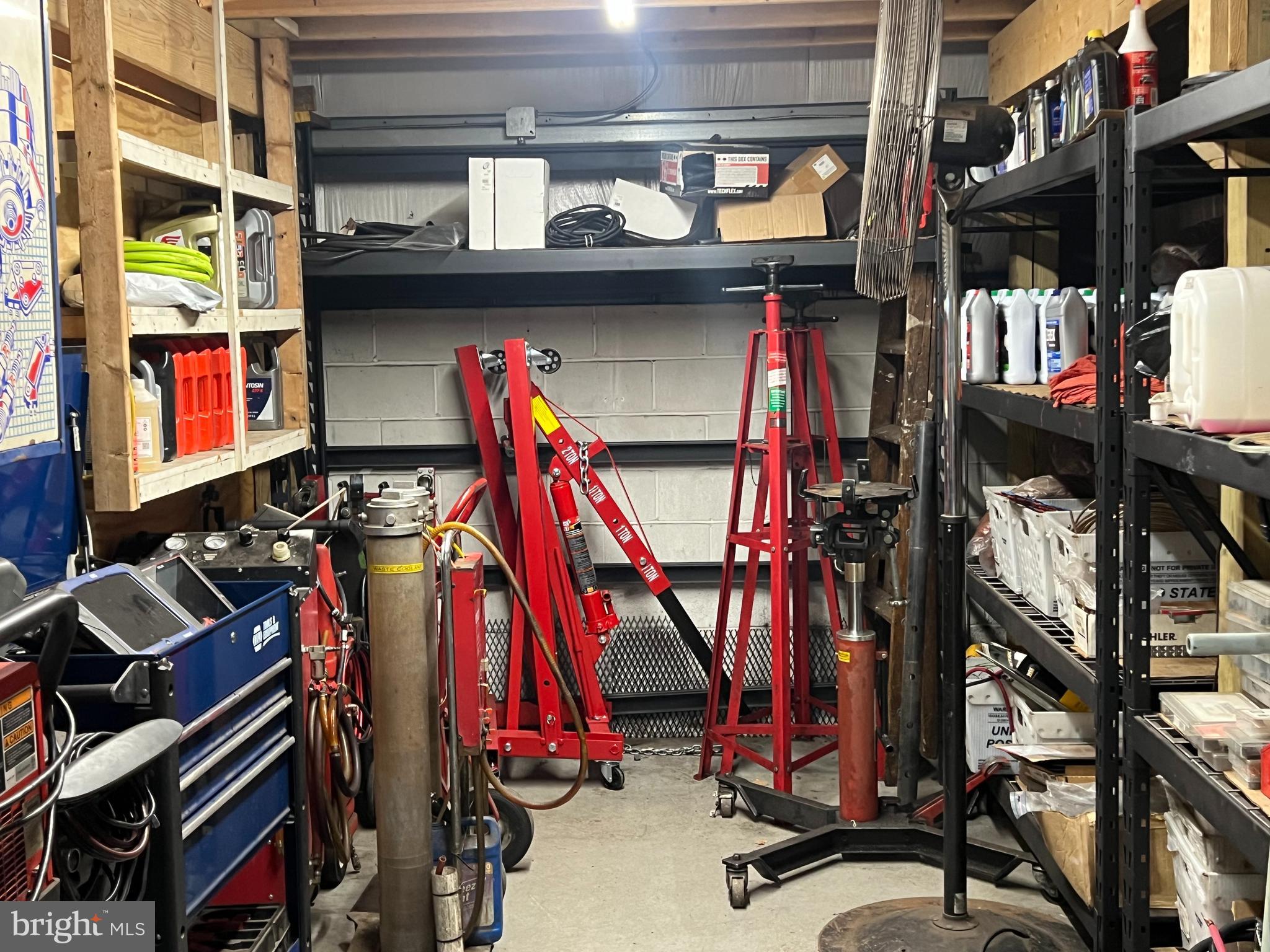 CITY PARK - Commercial Lease