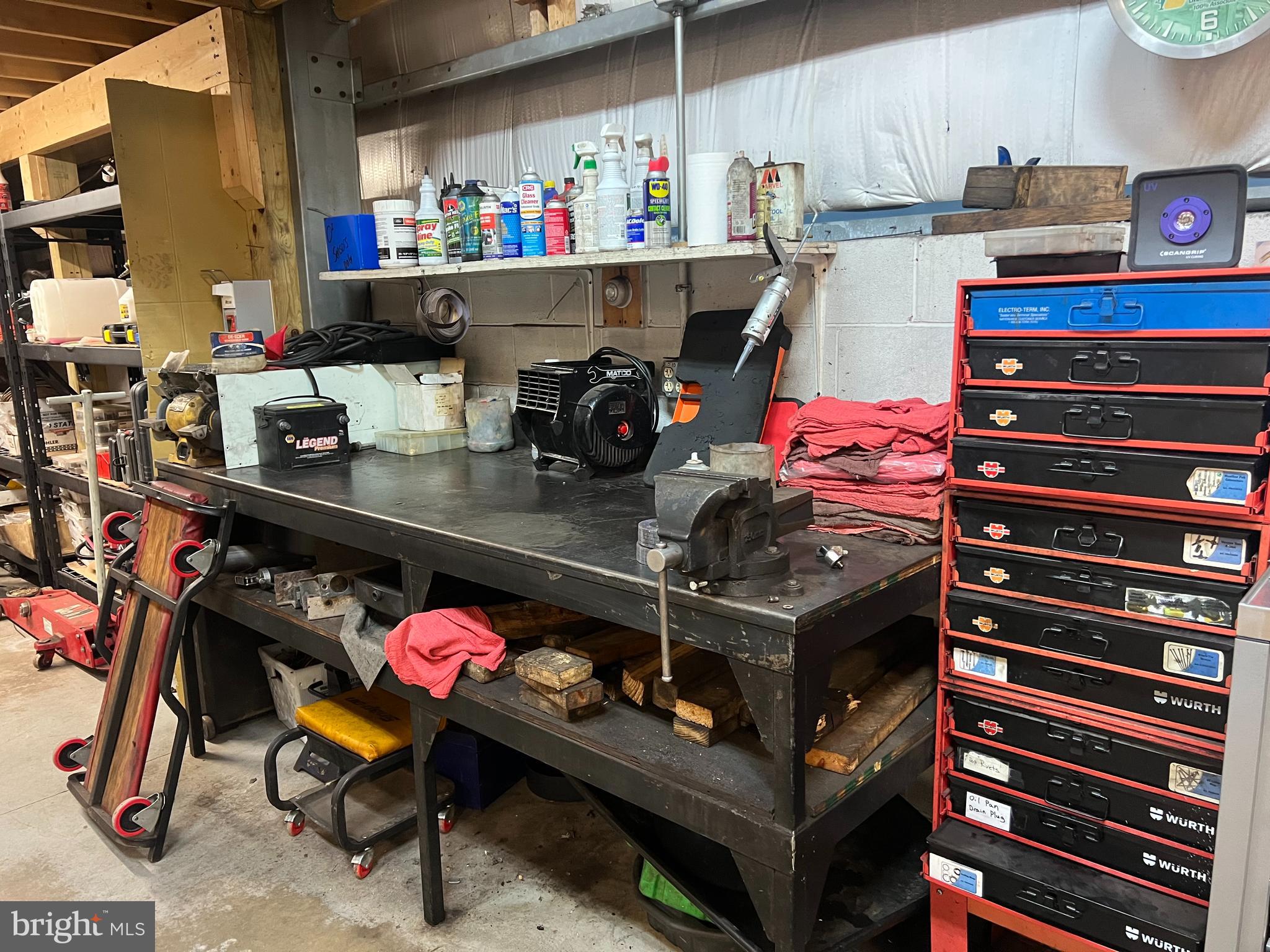 CITY PARK - Commercial Lease