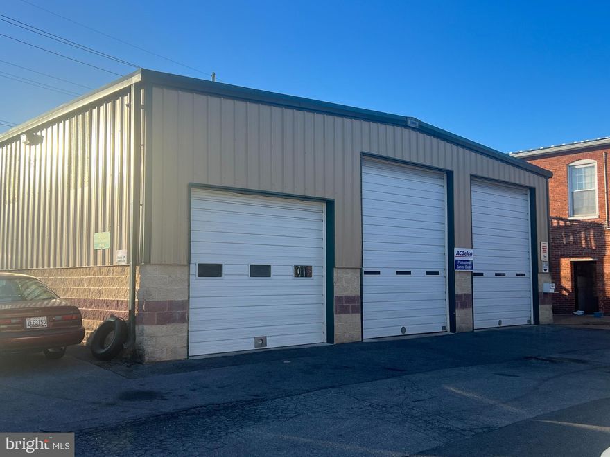 Turn Key Automotive Repair Facility for Lease. All major diagnostic, A/C,  etc. included. 3 Automobile lifts. All utilities included, Electric, Heat, Phones, Water and Sewer. . See the photos for more. Large client base already intact. On Street Electronic Billboard Signage. All you need is the know how and your own hand tools. Don't miss  this opportunity. Call for a tour and schedule a meeting with the Landlord.