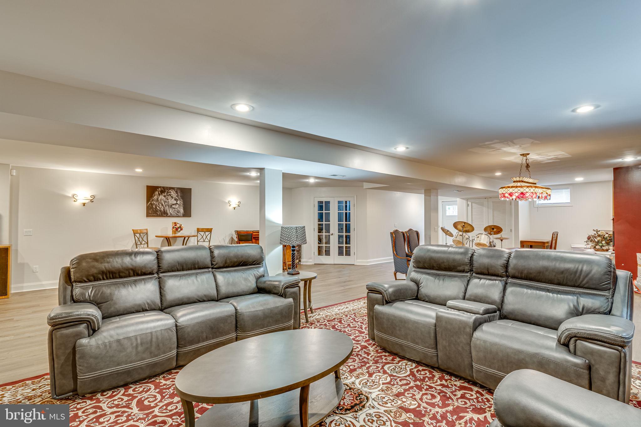 CANTERBURY ESTATES - Residential