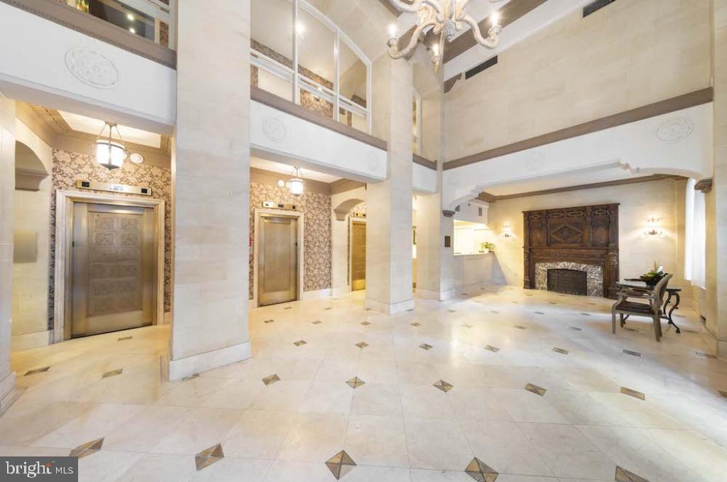 RITTENHOUSE SQUARE - Residential Lease