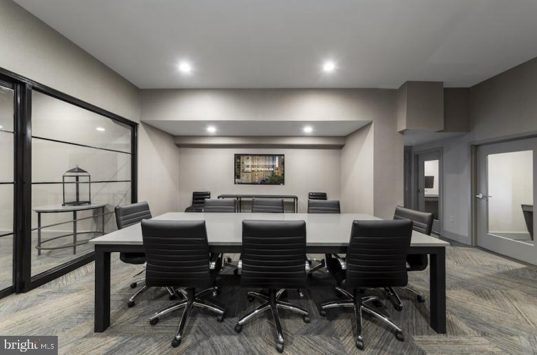 RITTENHOUSE SQUARE - Residential Lease