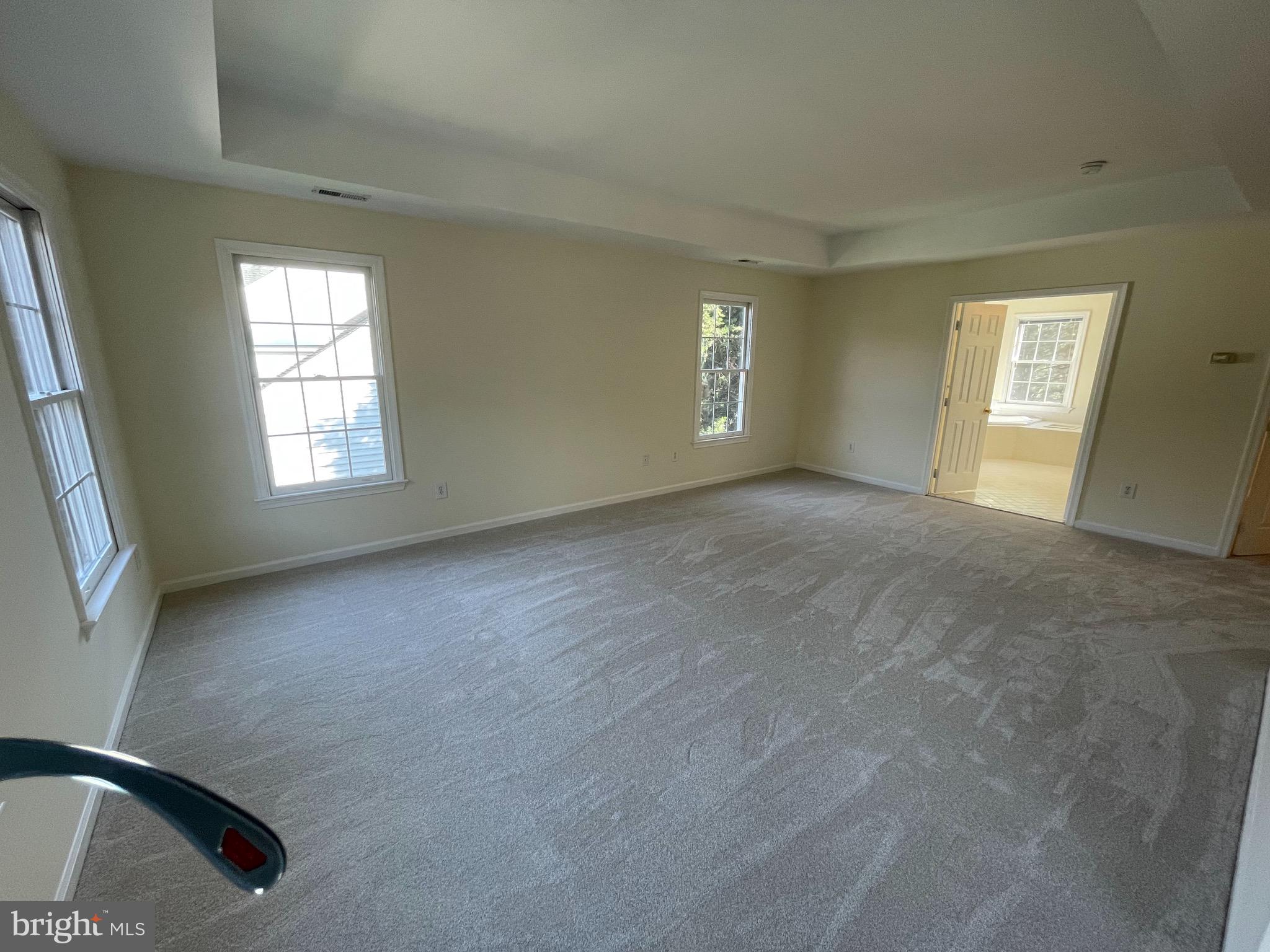 FALLS FARM - Residential