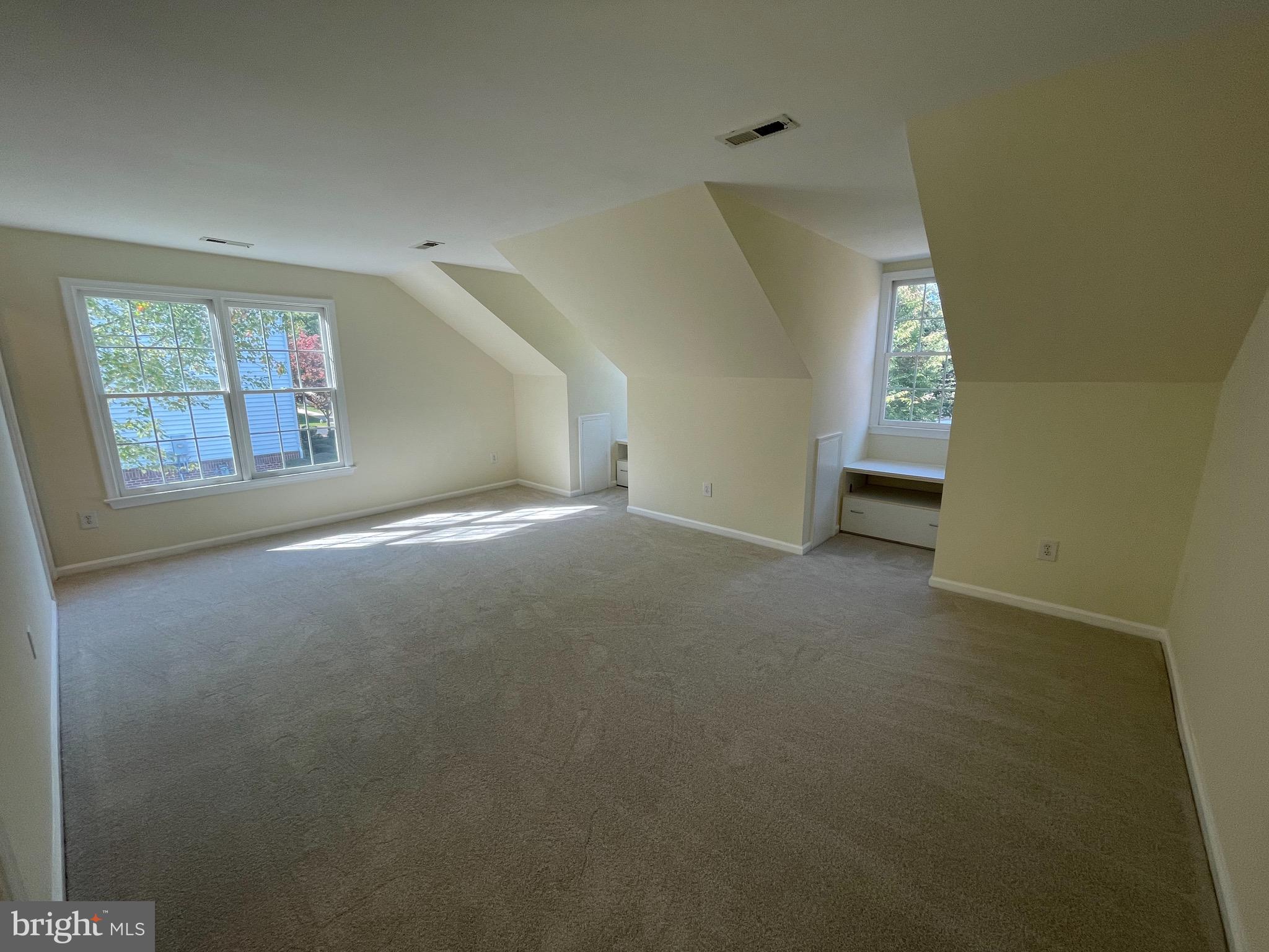 FALLS FARM - Residential