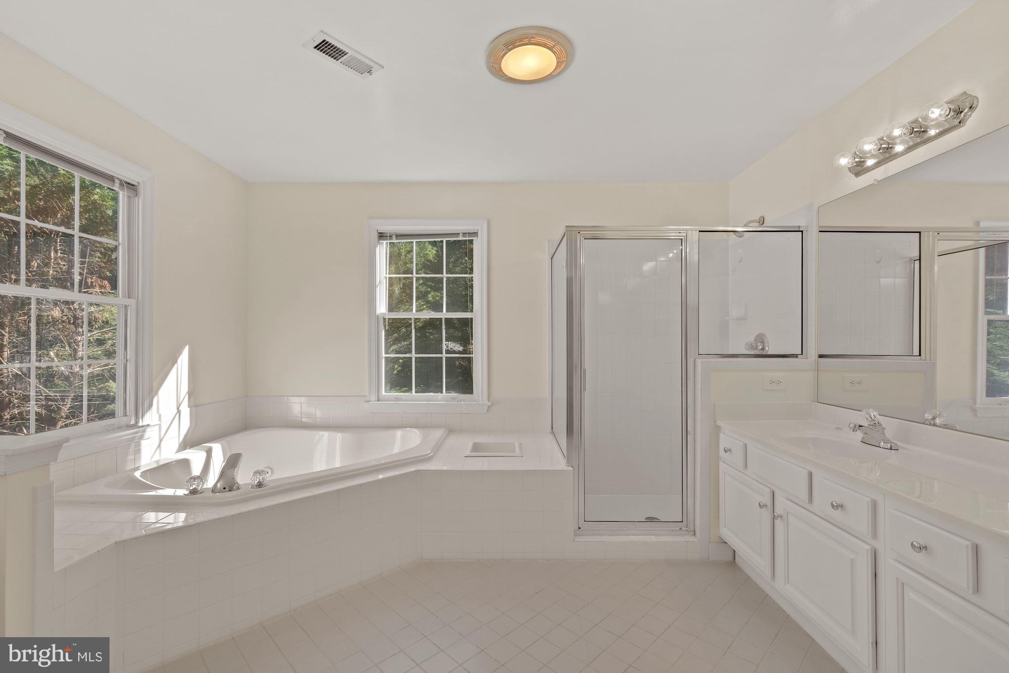 FALLS FARM - Residential