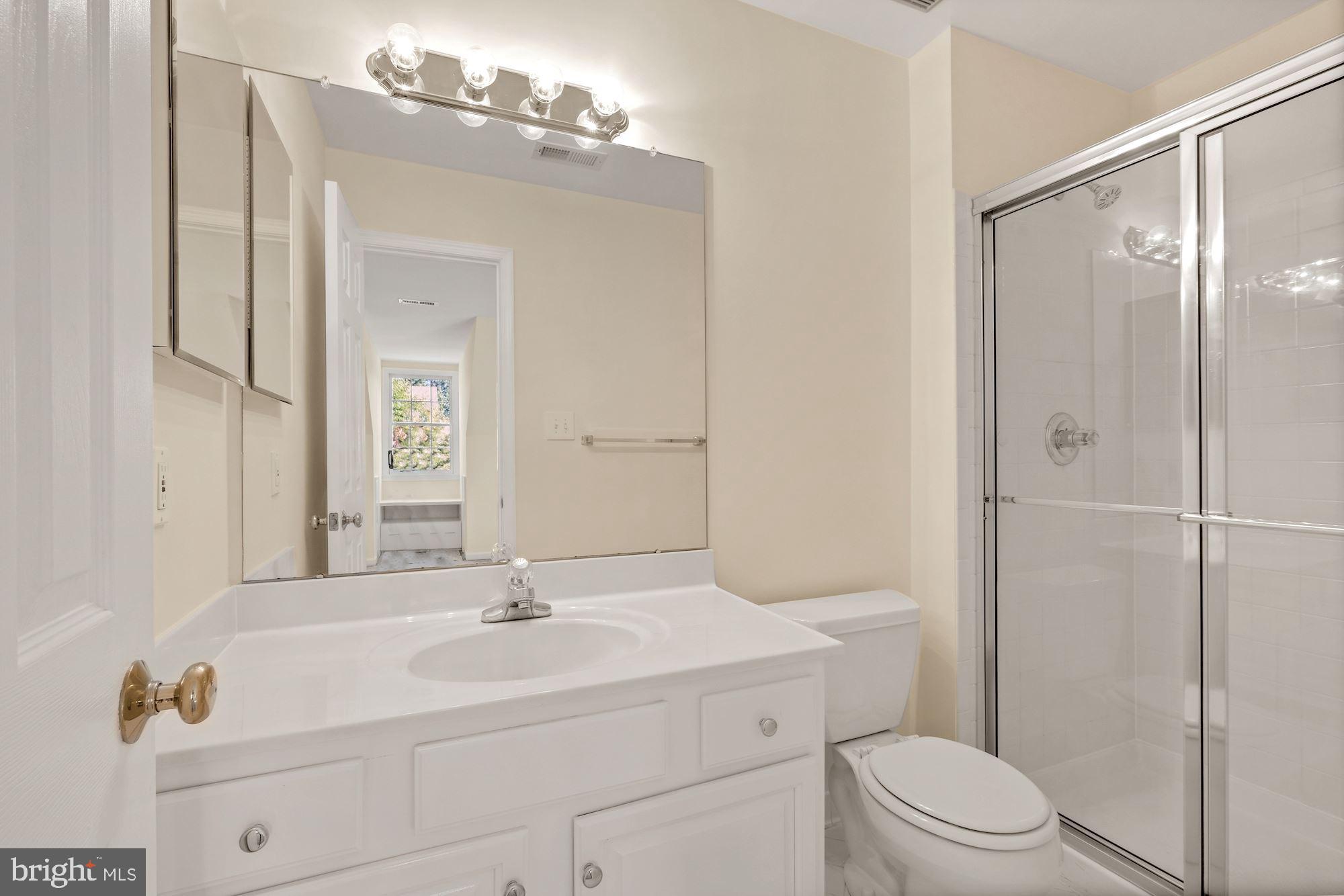 FALLS FARM - Residential