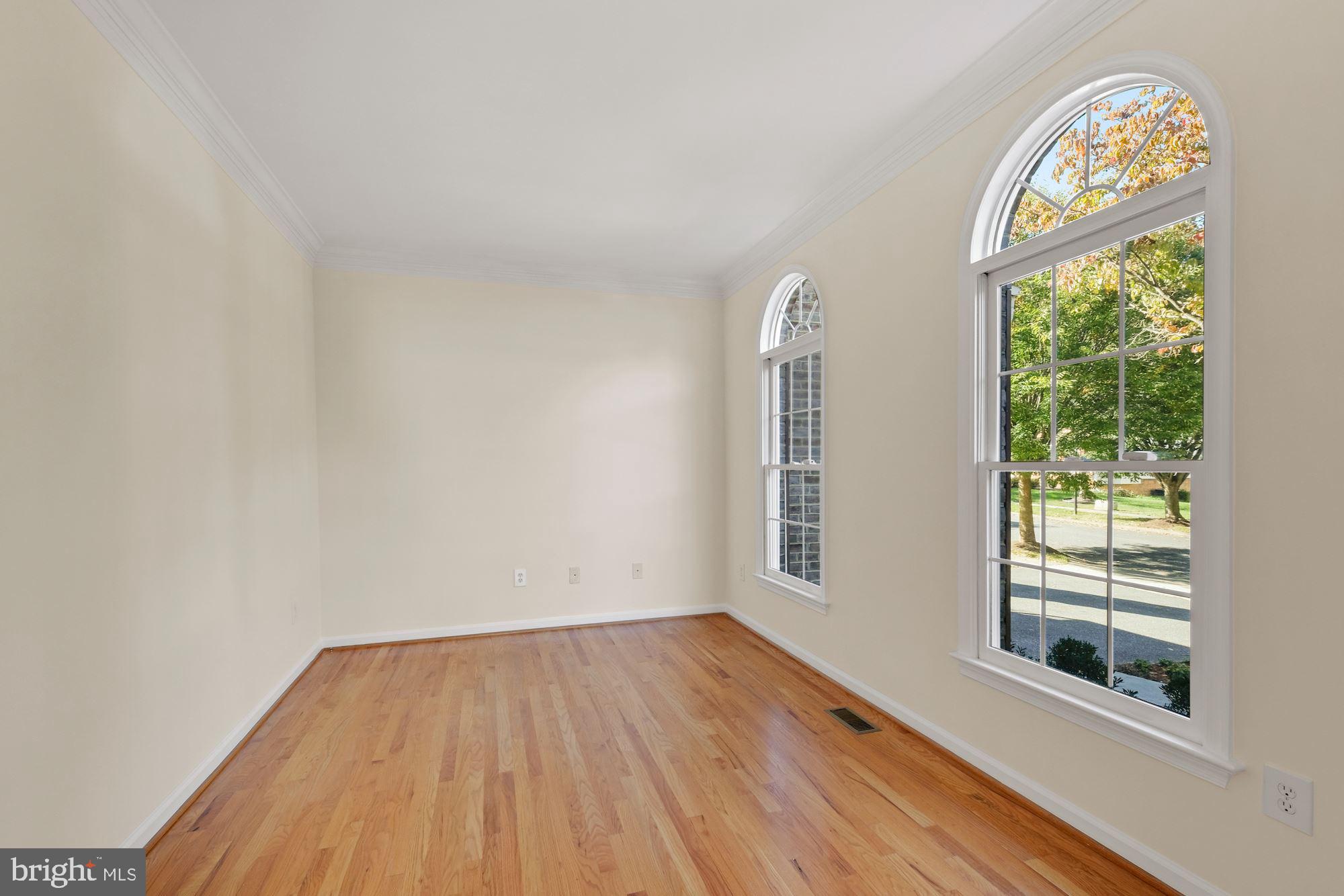 FALLS FARM - Residential