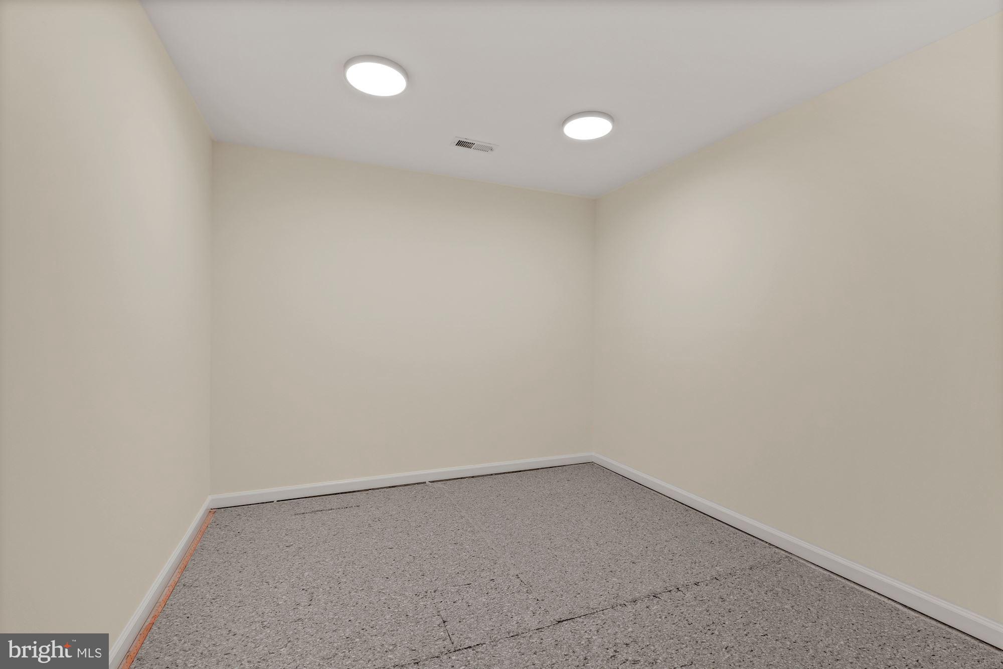 FALLS FARM - Residential