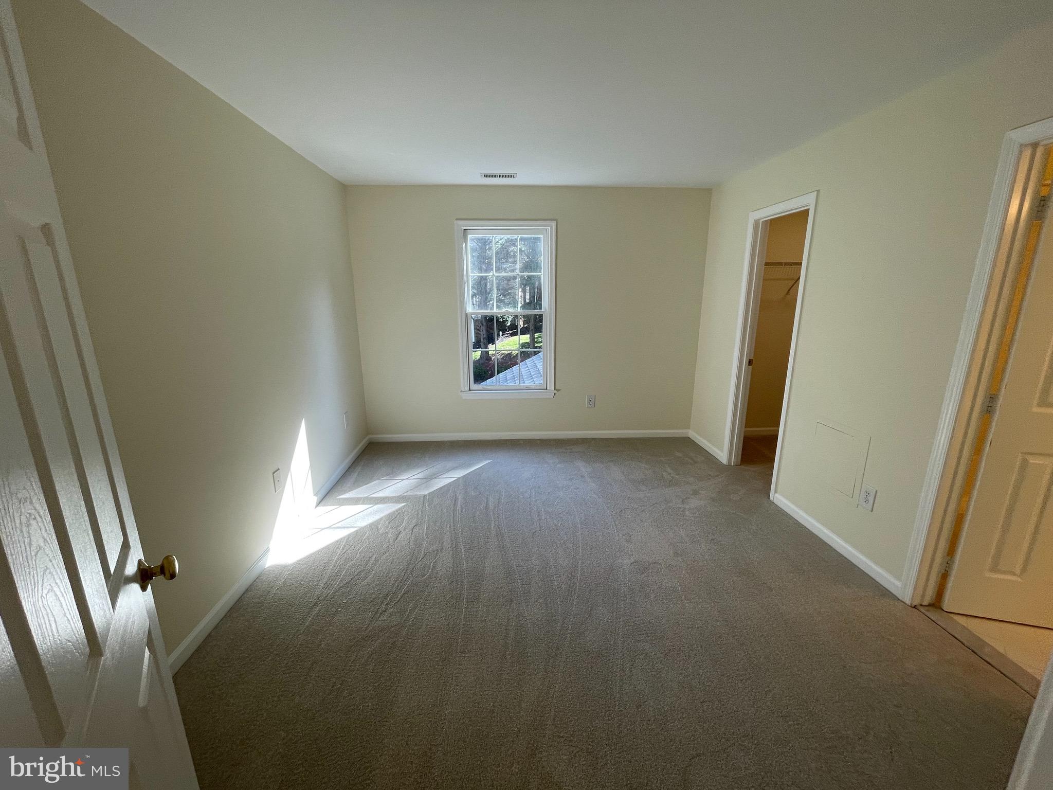 FALLS FARM - Residential