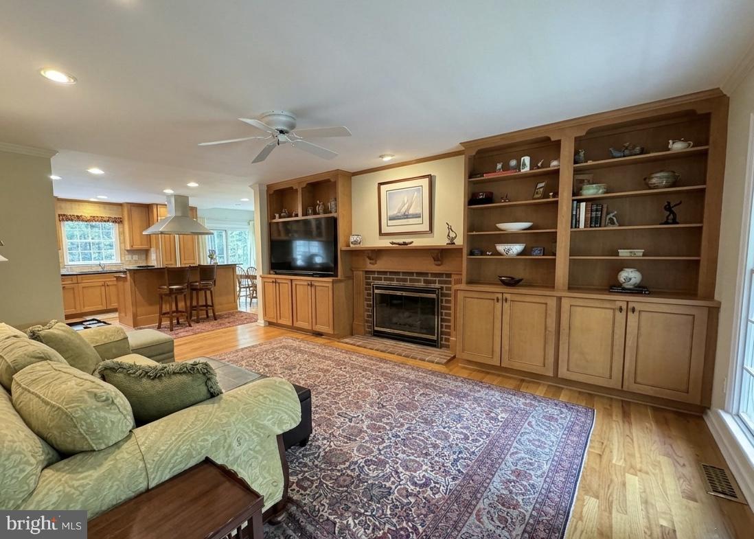 WAVERLY - Residential