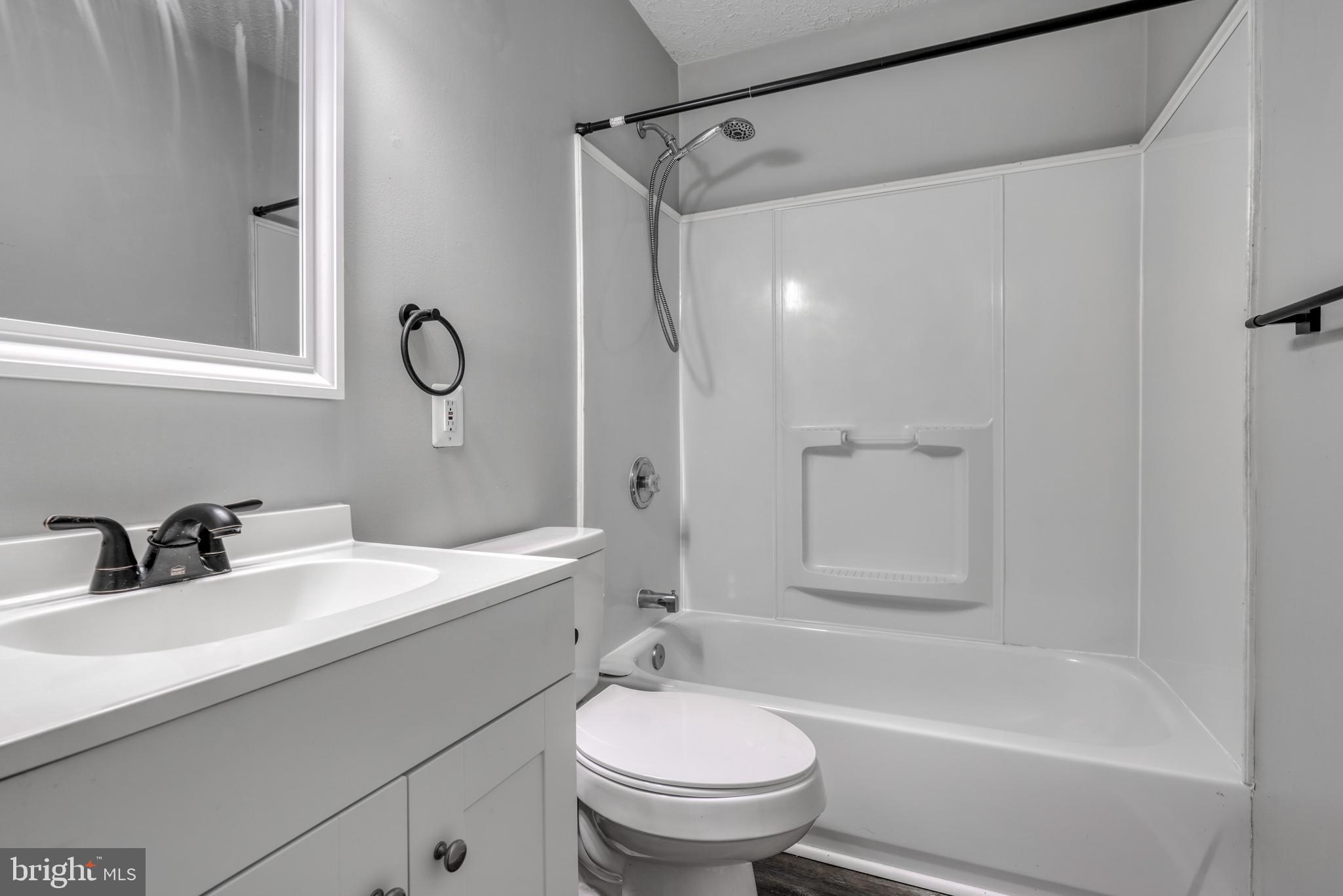 SWAN MEADOWS - Residential