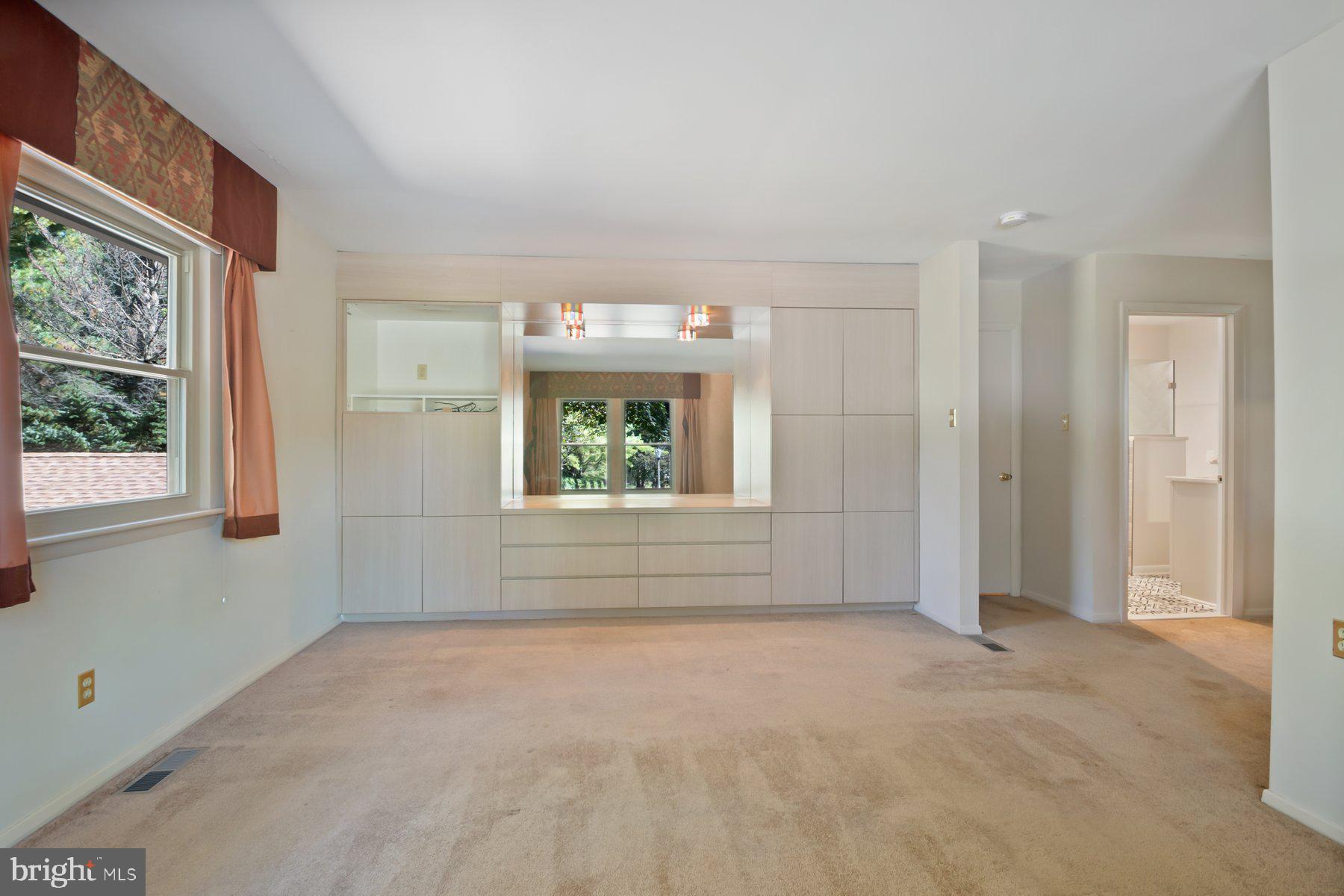 REISTERSTOWN - Residential