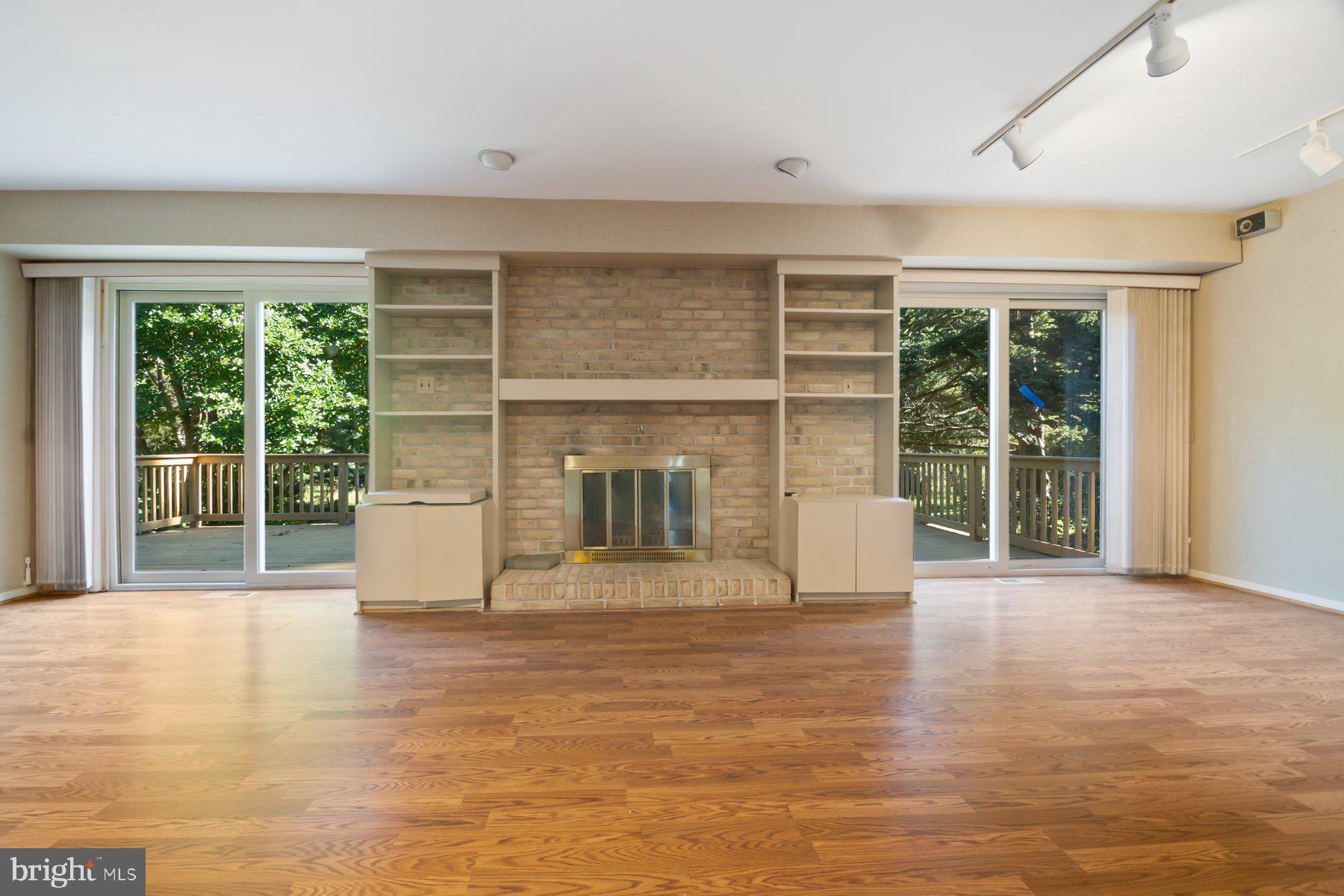 REISTERSTOWN - Residential