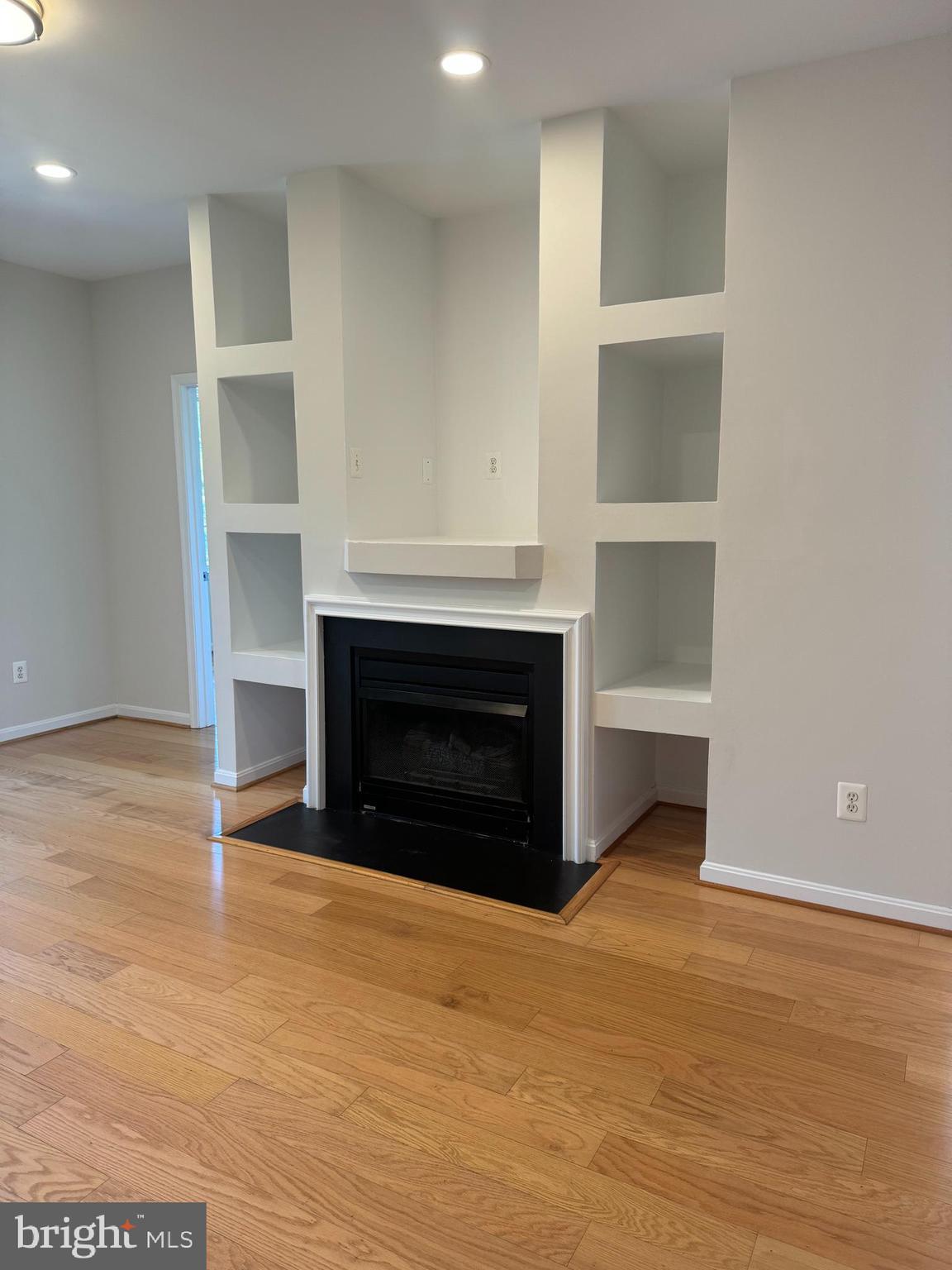 SCOTT'S CROSSING CONDO - Residential Lease