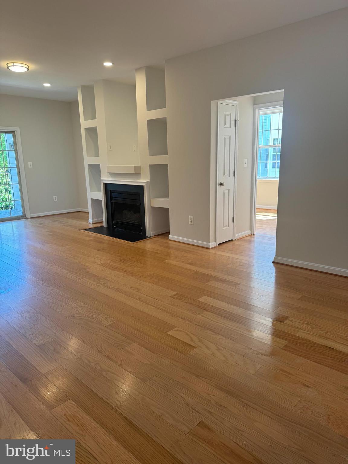 SCOTT'S CROSSING CONDO - Residential Lease