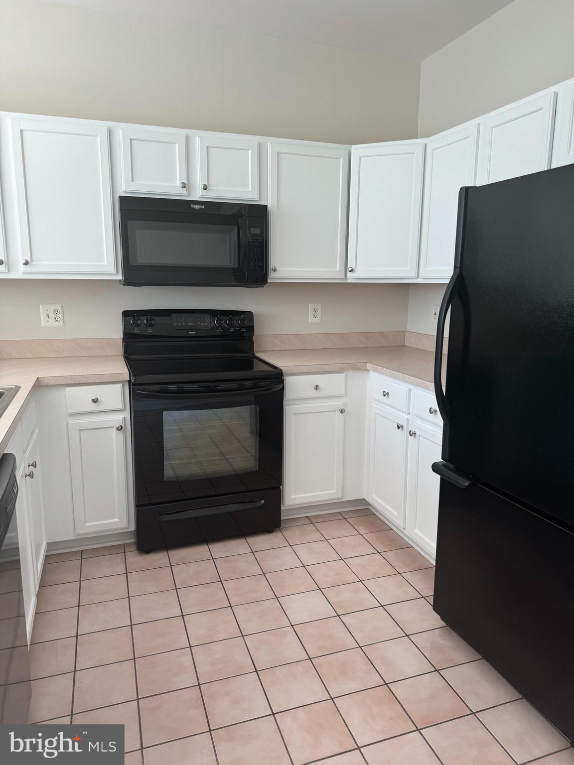 SCOTT'S CROSSING CONDO - Residential Lease