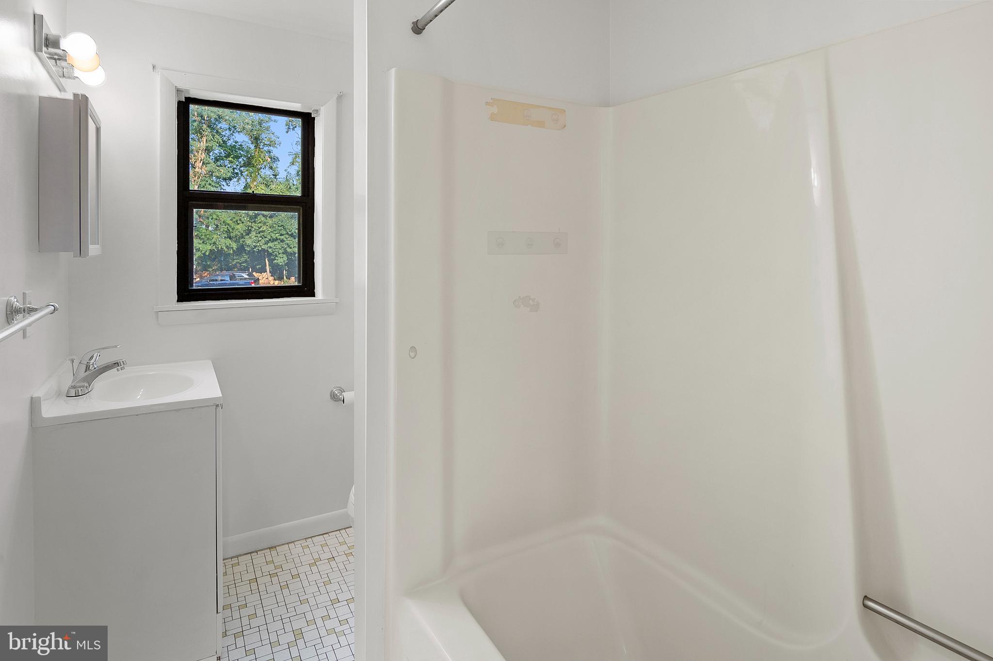 HALETHORPE - Residential Lease