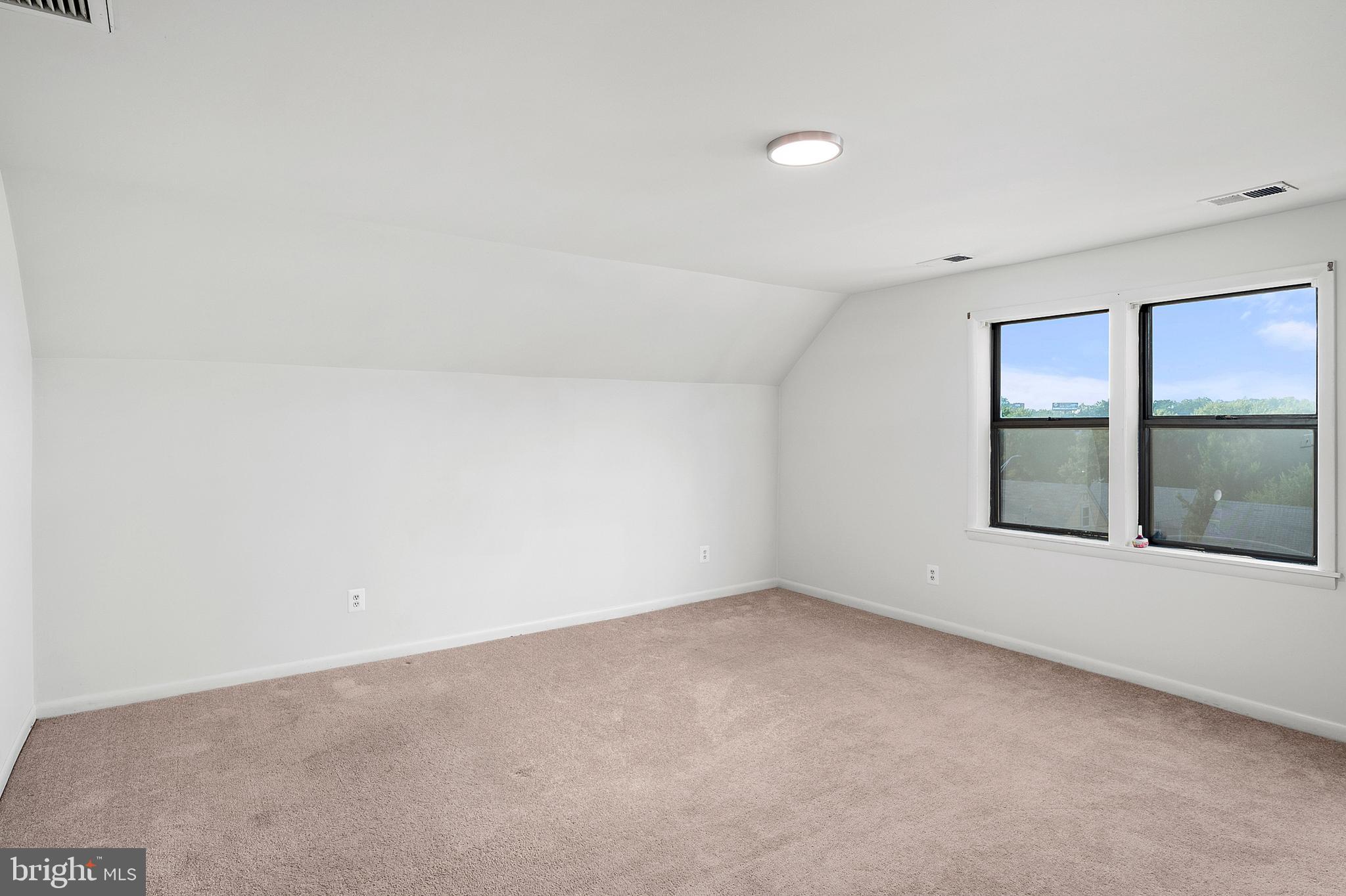 HALETHORPE - Residential Lease