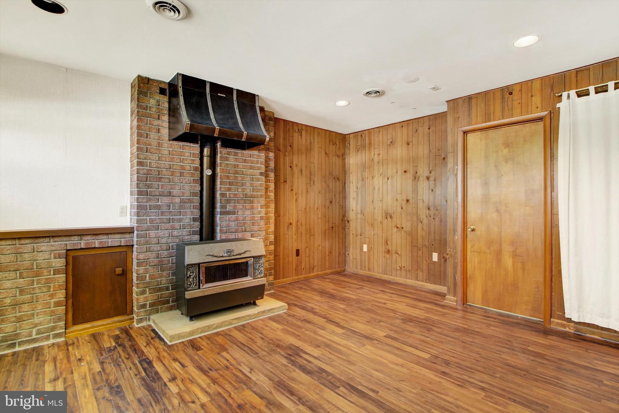 WASHINGTON TWP - Residential