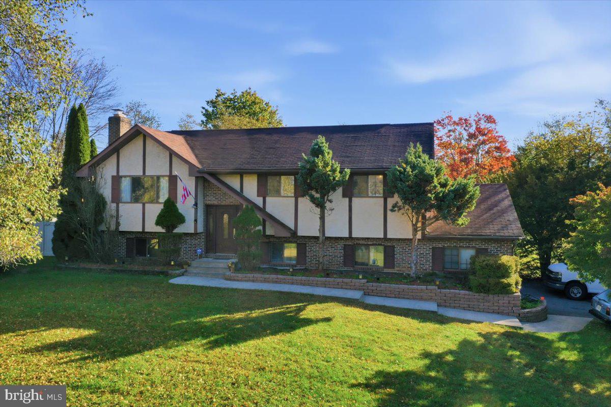 1112 SCOTT STREET