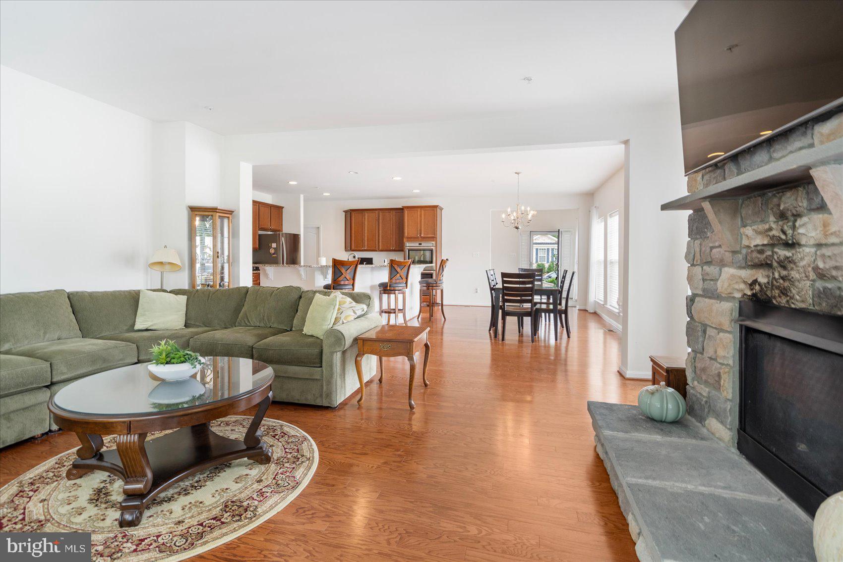 SLOOP COVE LANDING - Residential