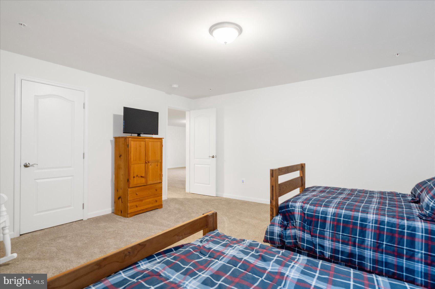 SLOOP COVE LANDING - Residential