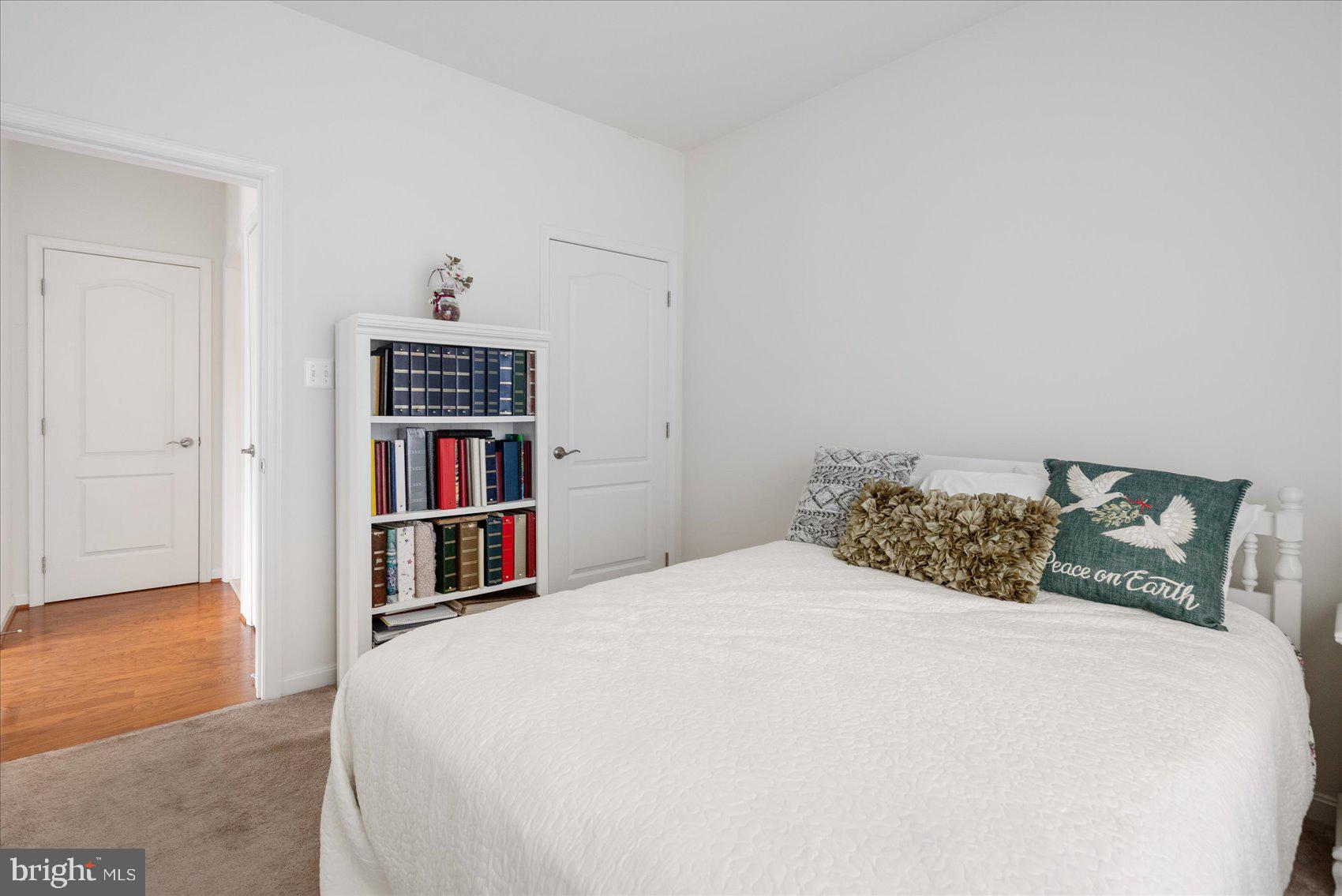 SLOOP COVE LANDING - Residential