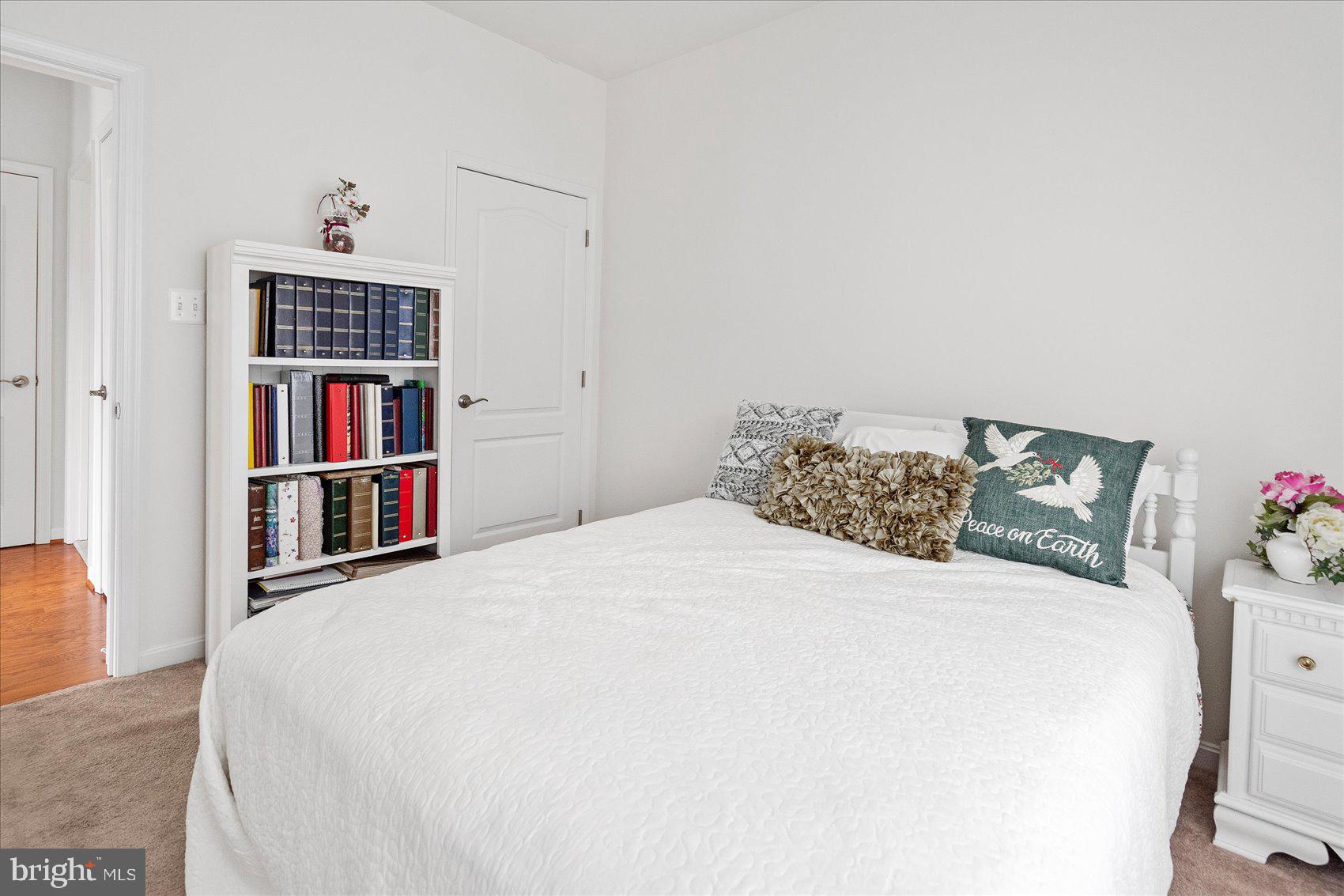 SLOOP COVE LANDING - Residential